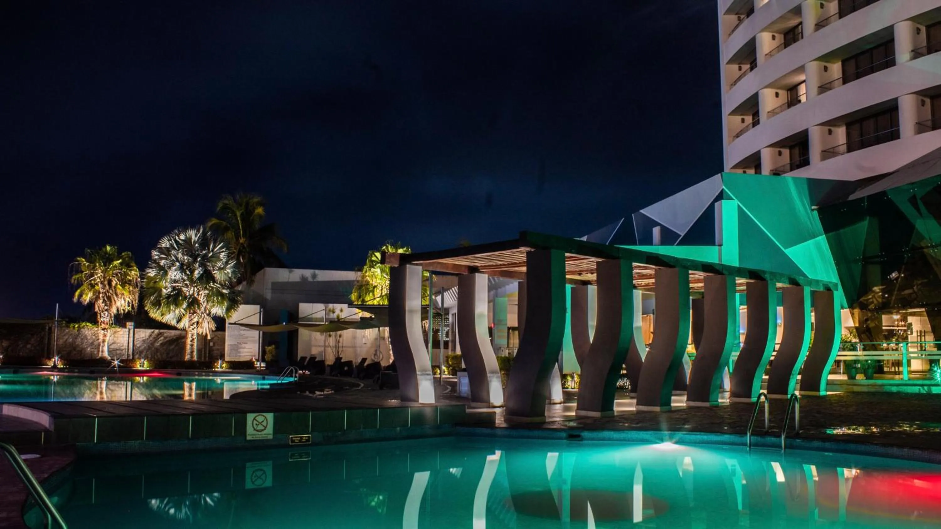 Fitness centre/facilities in Holiday Inn Tuxpan - Convention Center by IHG