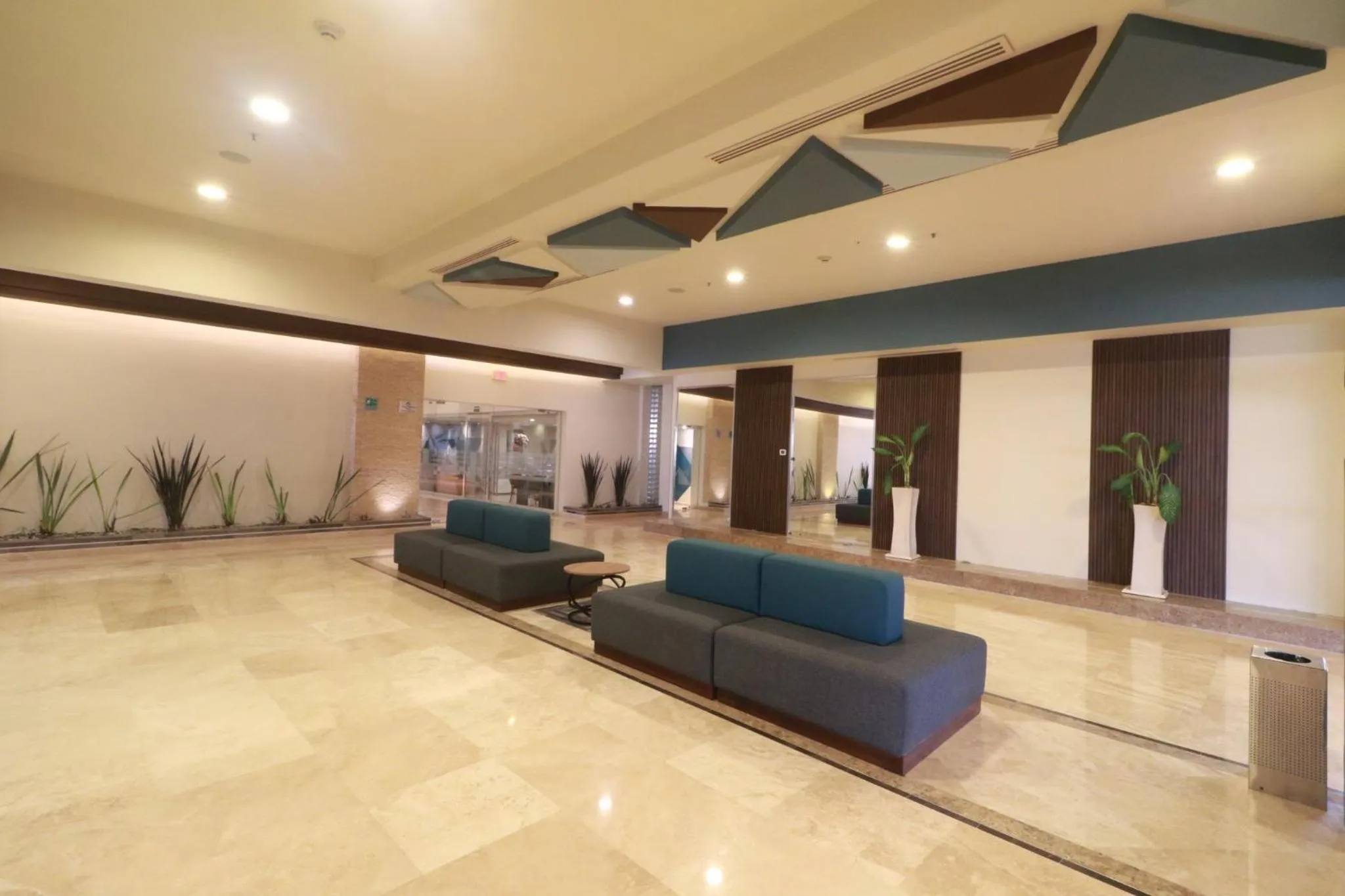 Restaurant/places to eat in Holiday Inn Tuxpan - Convention Center by IHG