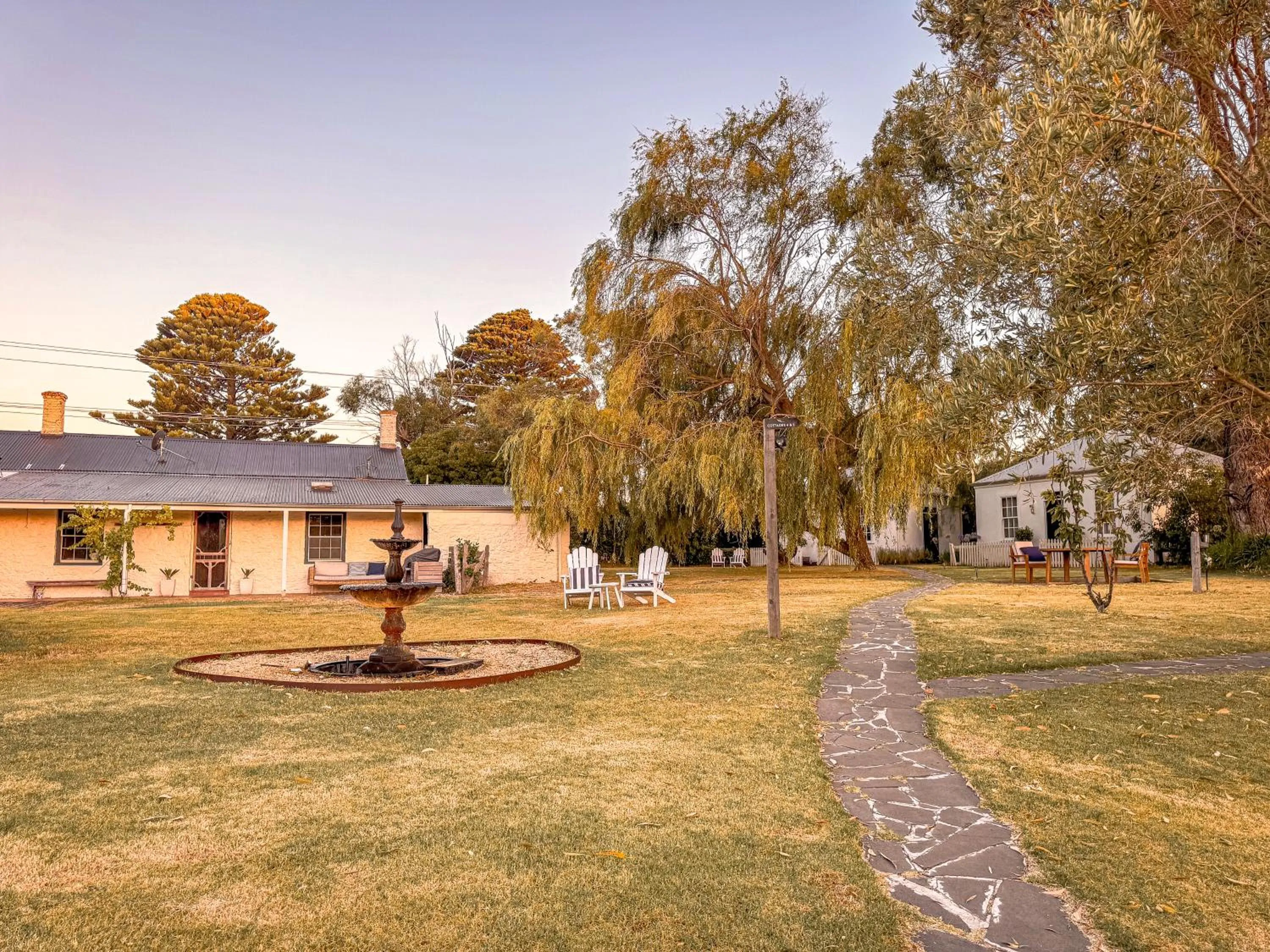 Clonmara Country House and Cottages