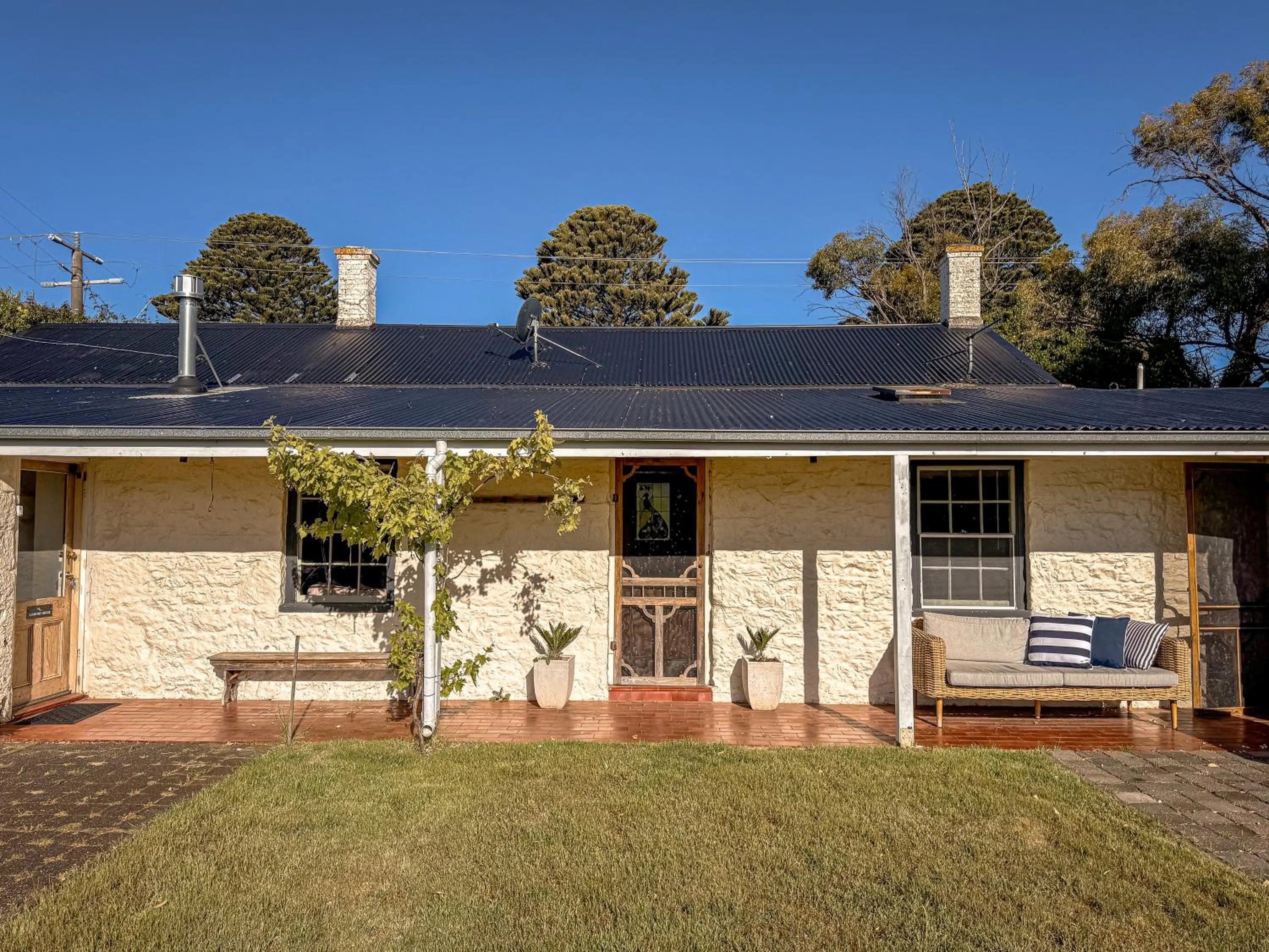 Clonmara Country House and Cottages