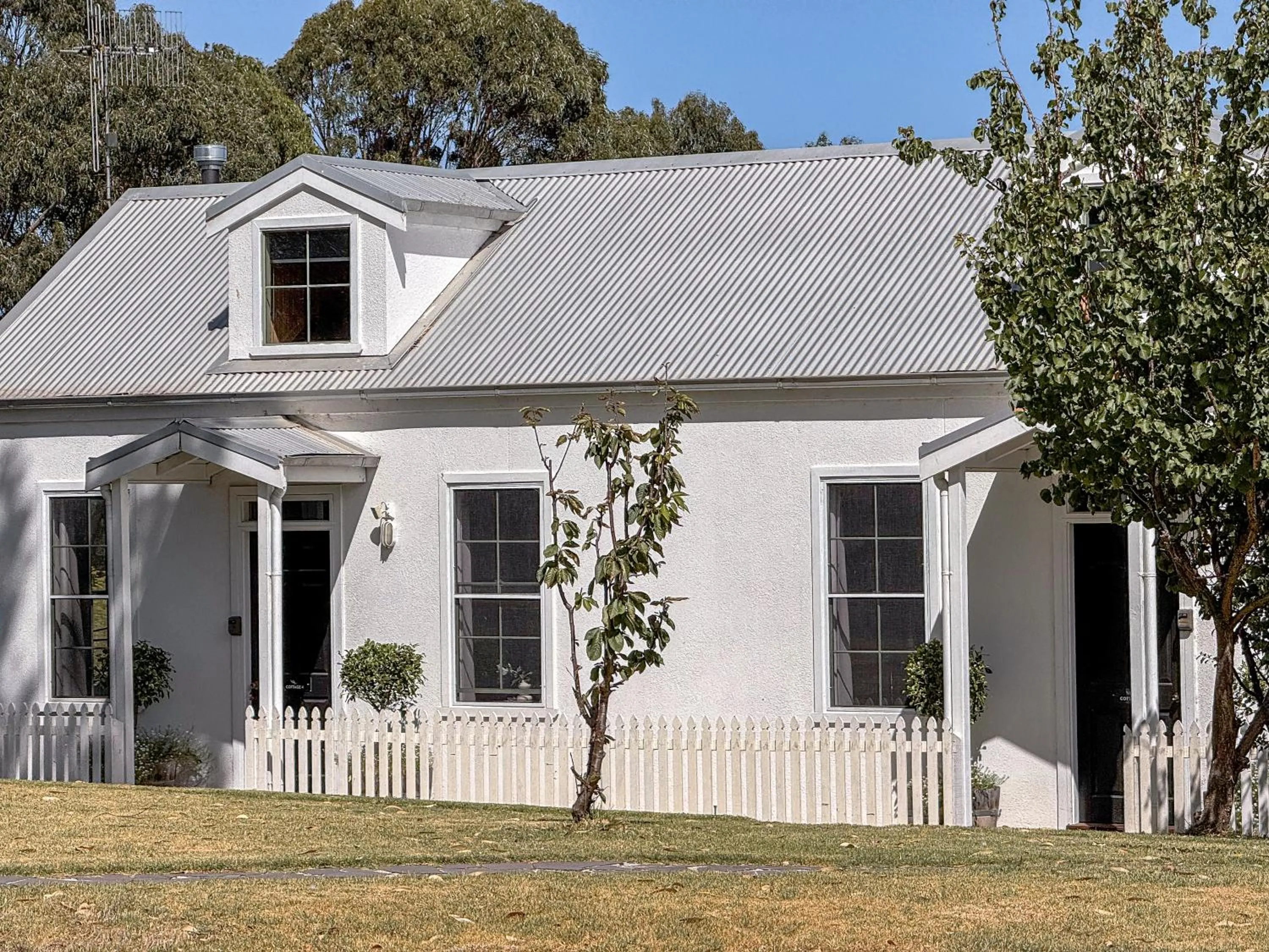 Clonmara Country House and Cottages