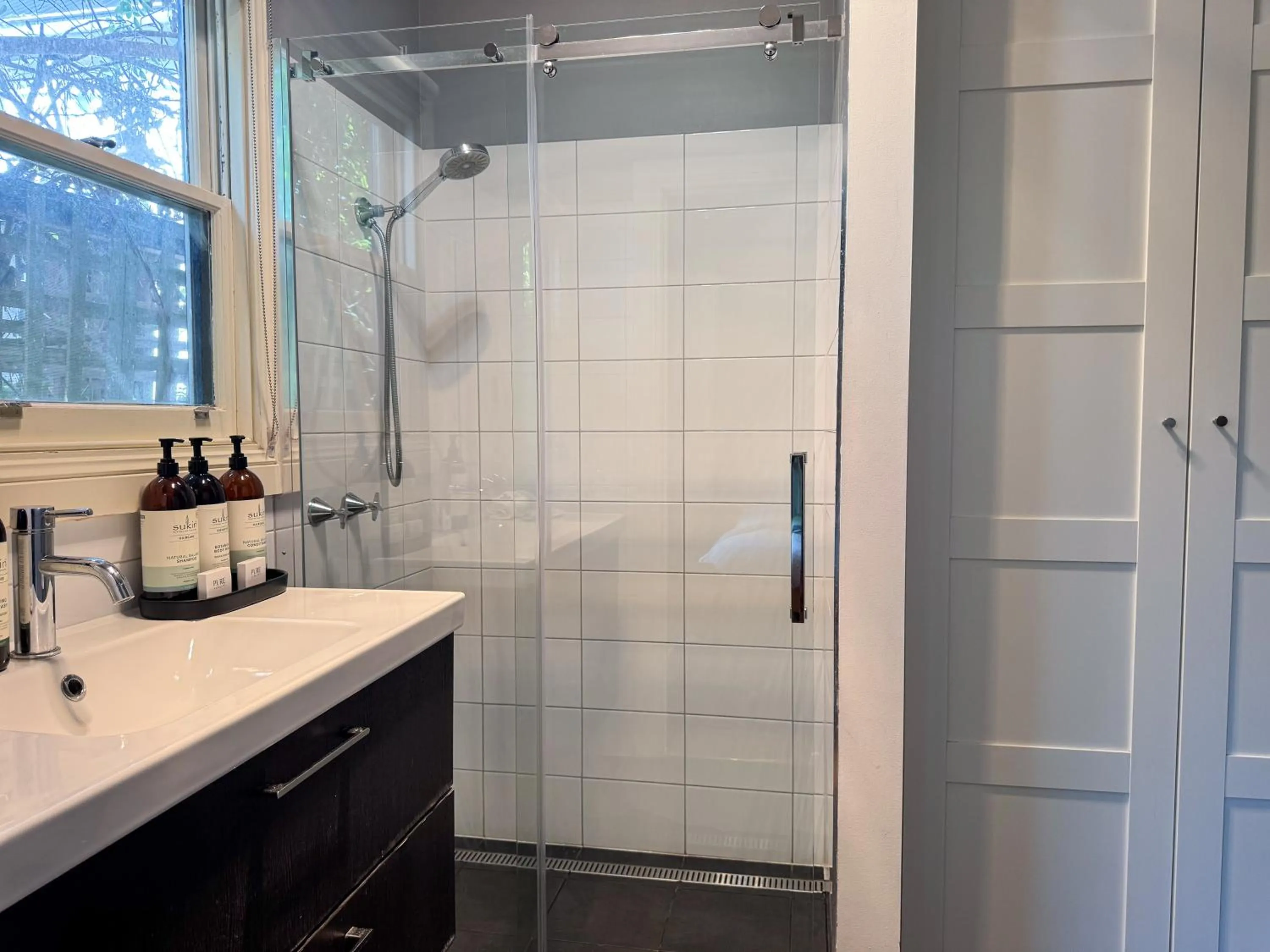 Clonmara Country House and Cottages