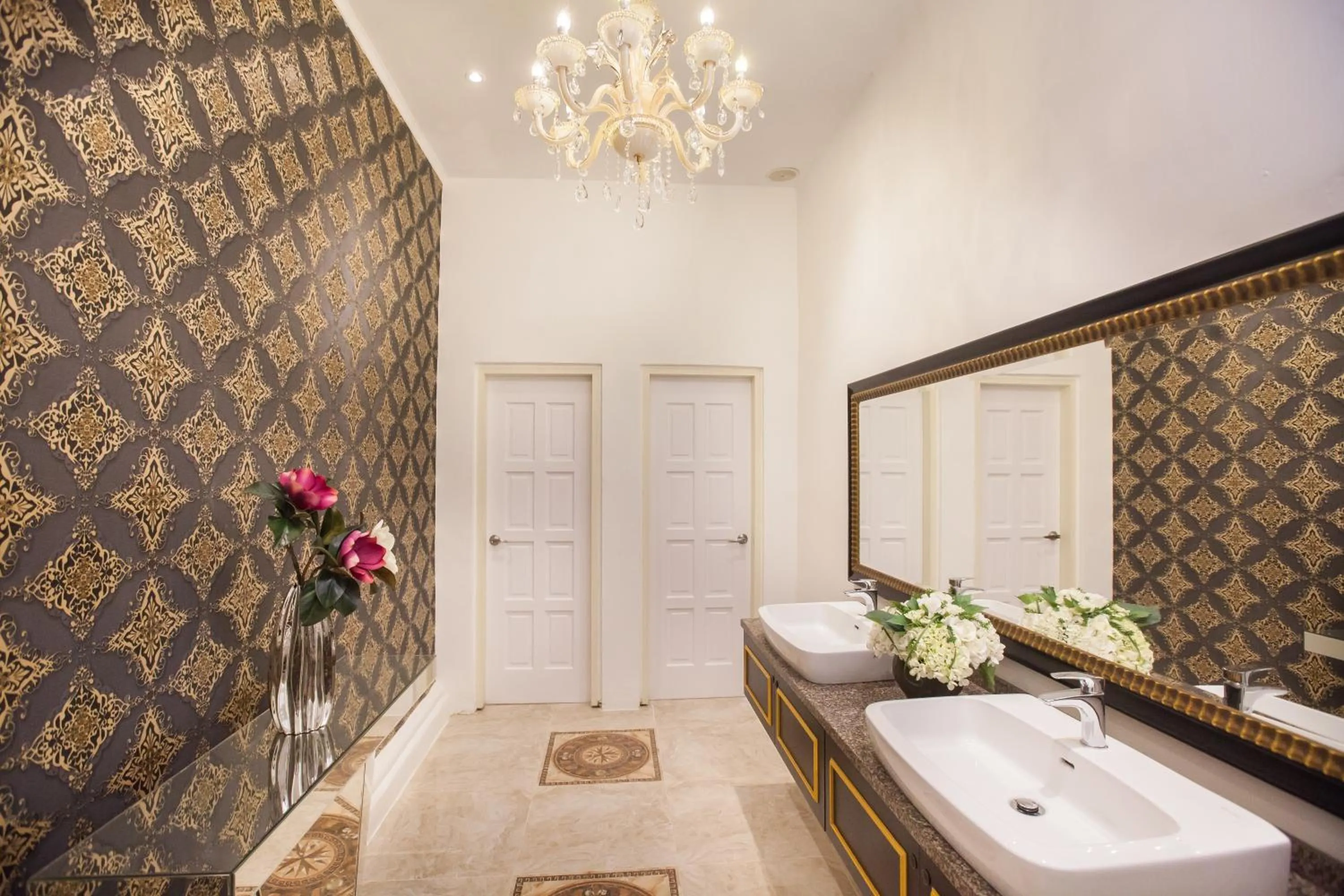 Area and facilities in Apple Heritage Hotel