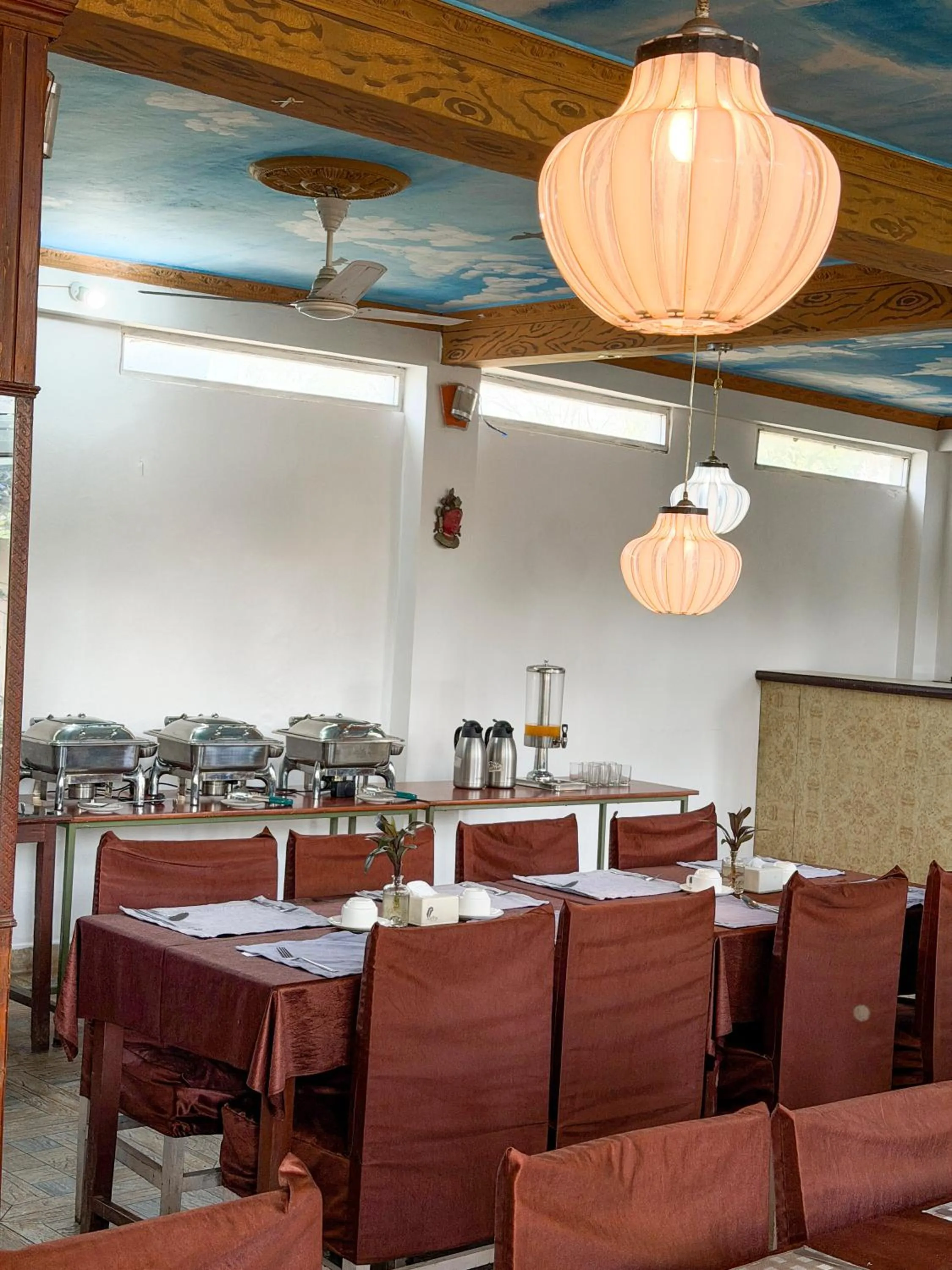 Restaurant/places to eat in Chitwan Forest Resort with swimming pool , Chitwan National Park