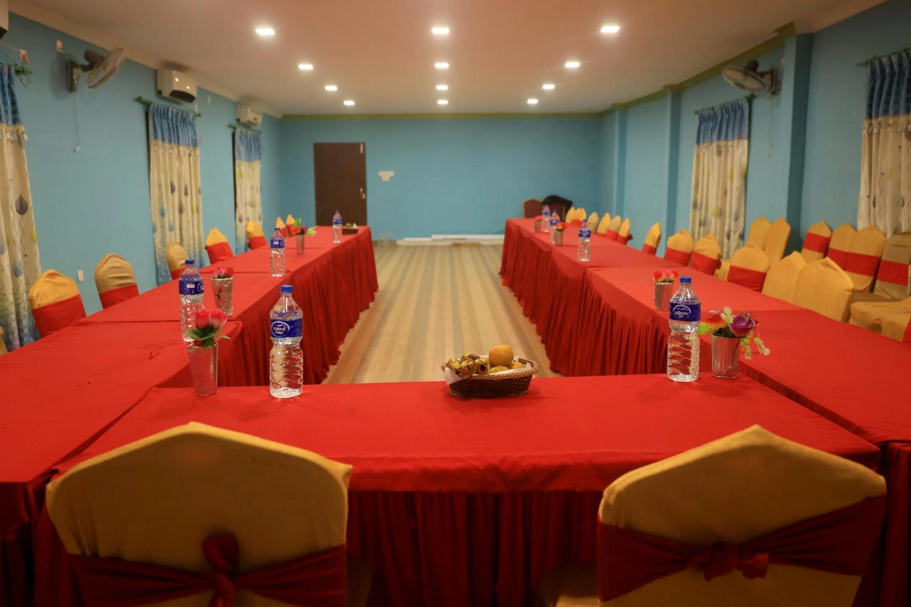 Banquet/Function facilities in Chitwan Forest Resort with swimming pool , Chitwan National Park