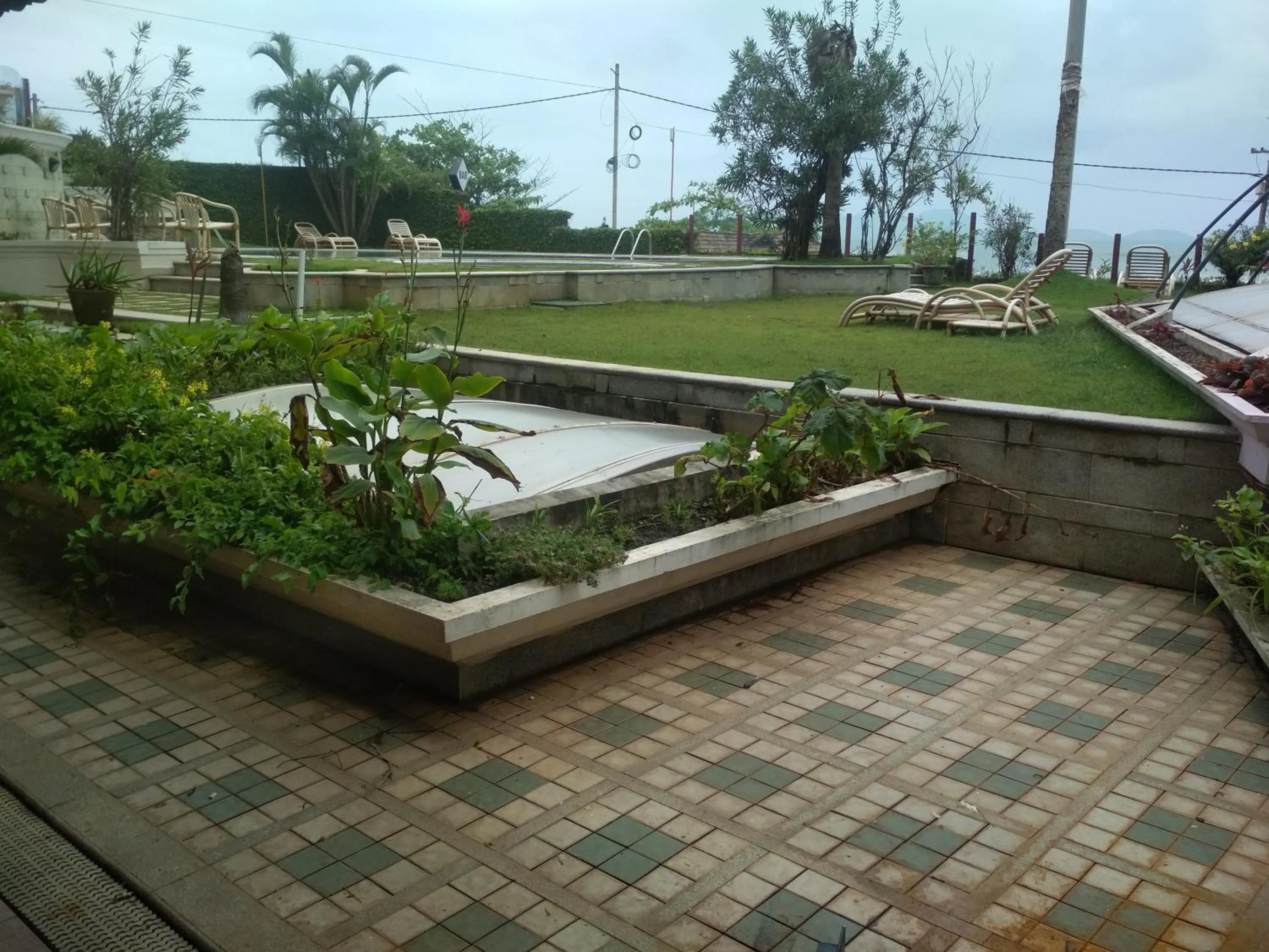 Garden view, Pool View in Hindustan Beach Retreat