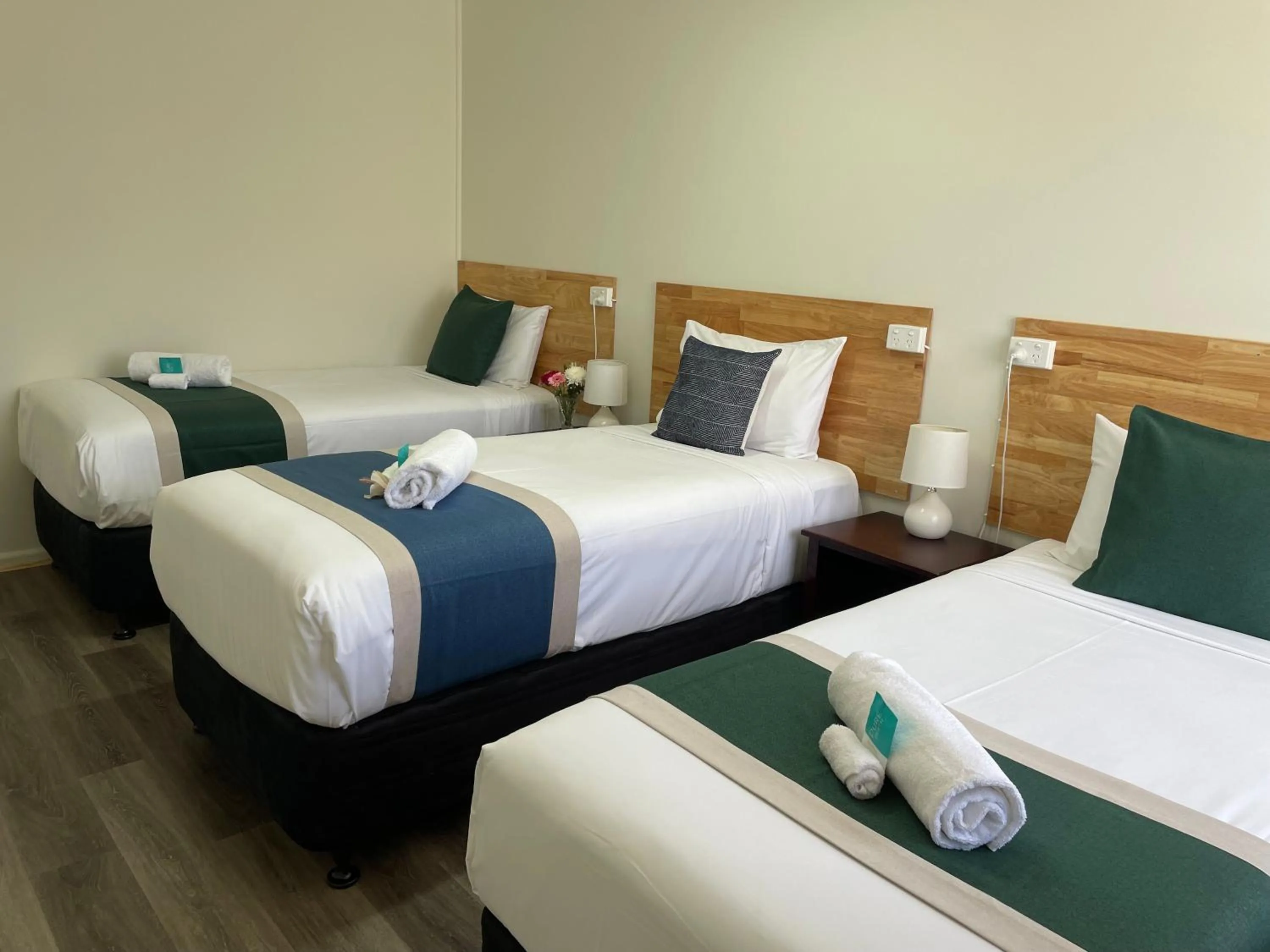 Bed in Highway Motor Inn Taree