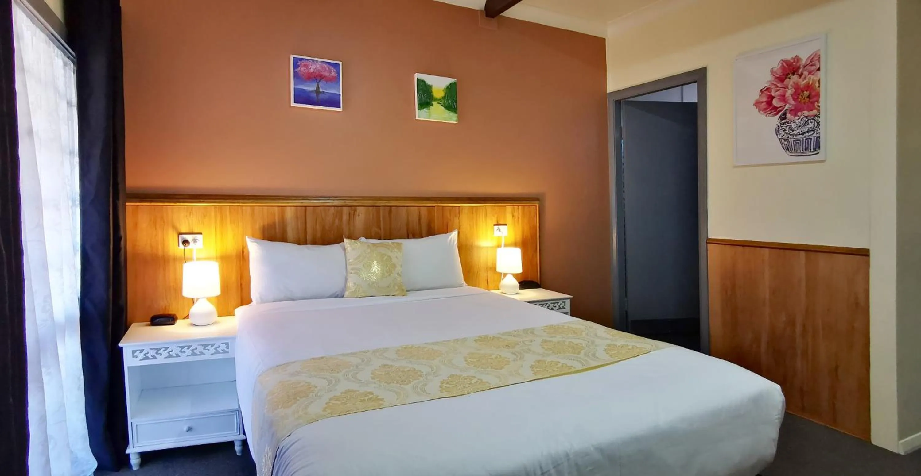 Bedroom, Bed in Highway Motor Inn Taree