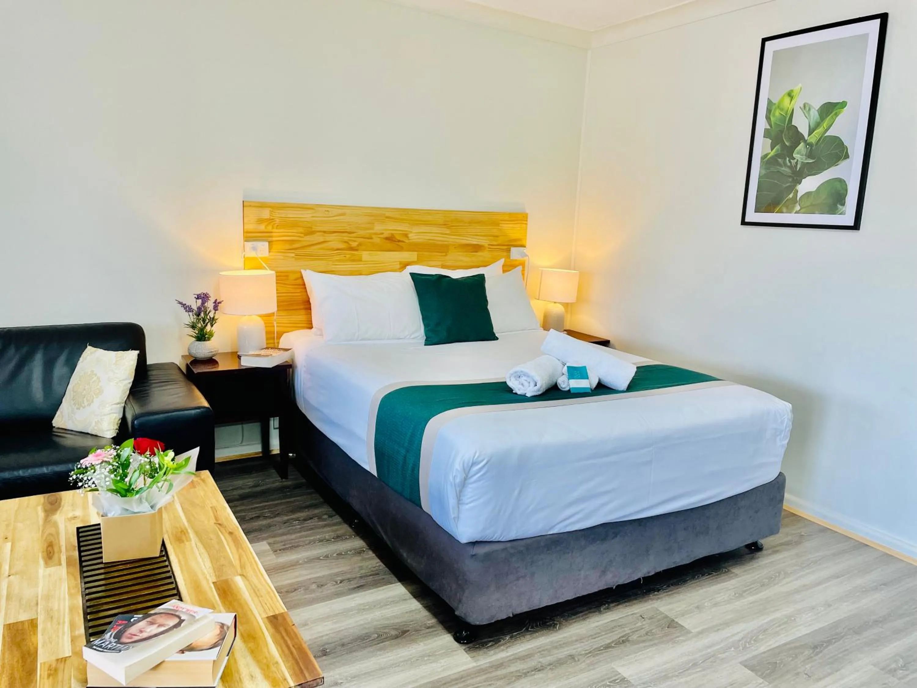 Bed in Highway Motor Inn Taree