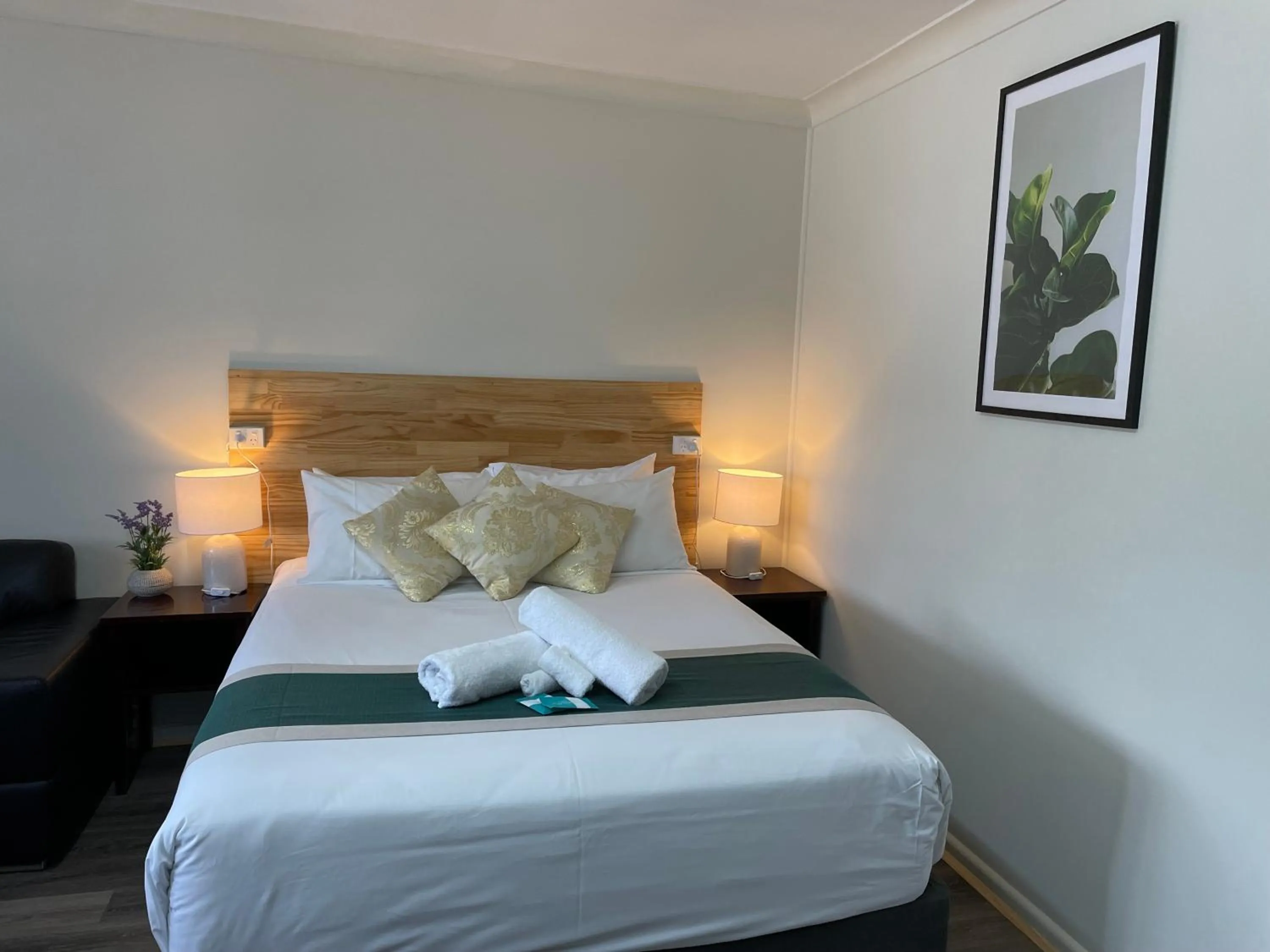 Bed in Highway Motor Inn Taree