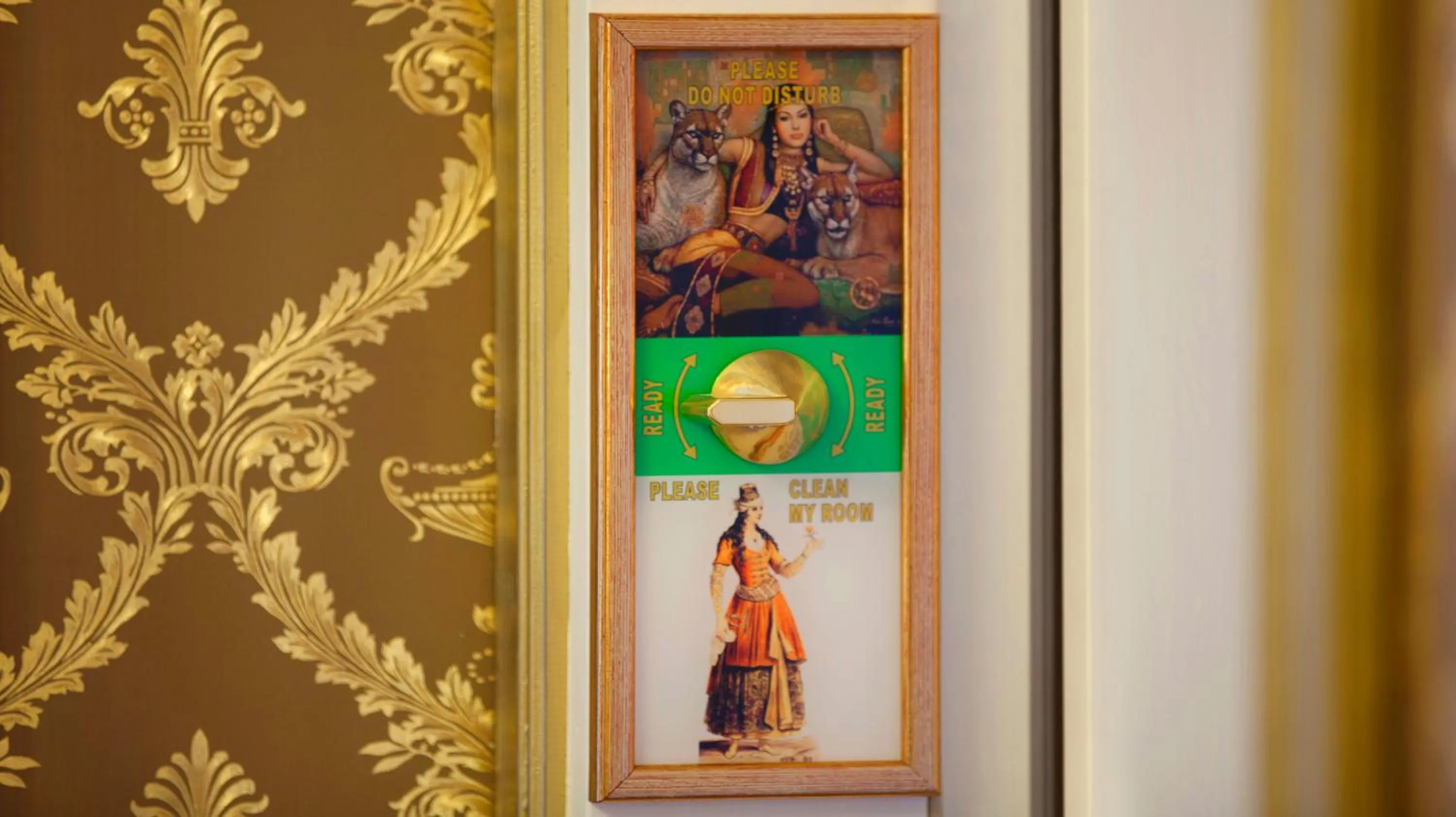 Decorative detail in Sultan Tughra Hotel