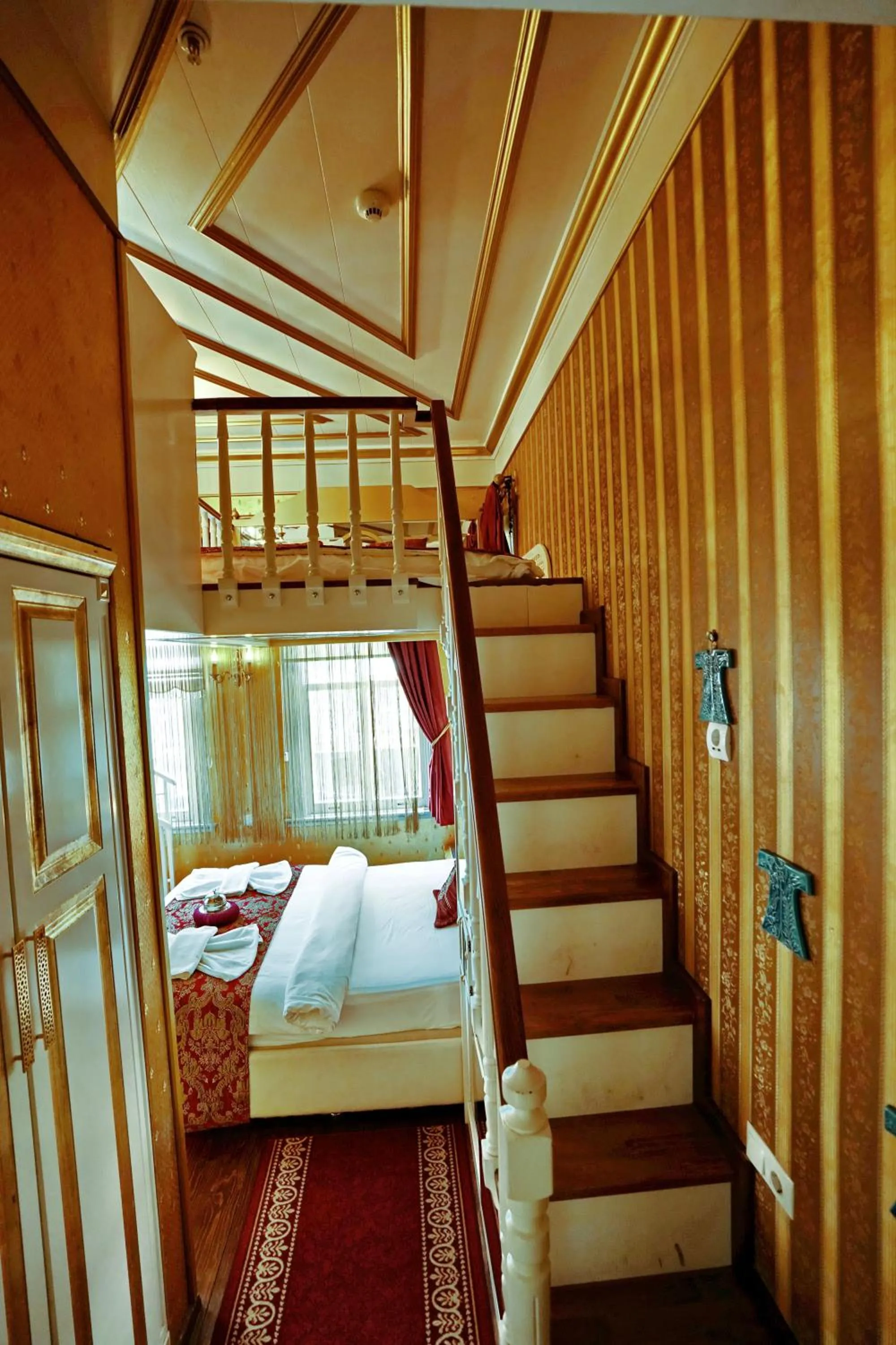 Bedroom, Bed in Sultan Tughra Hotel