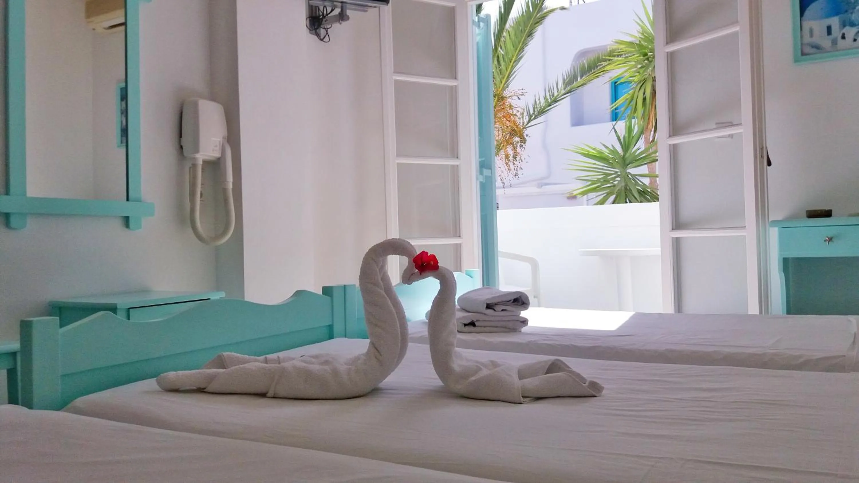 Garden view, Bed in Kymata Hotel