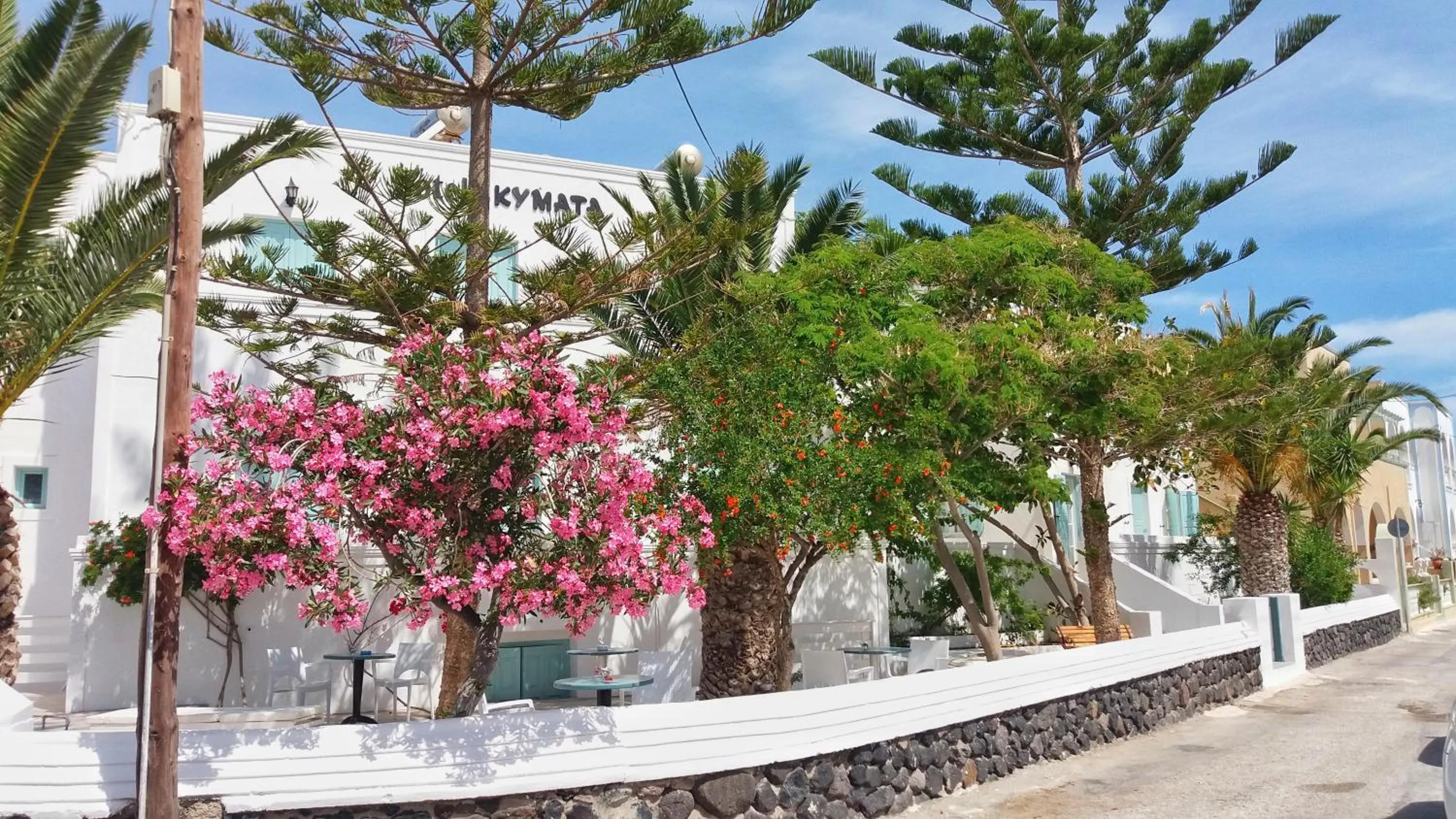 Facade/entrance in Kymata Hotel