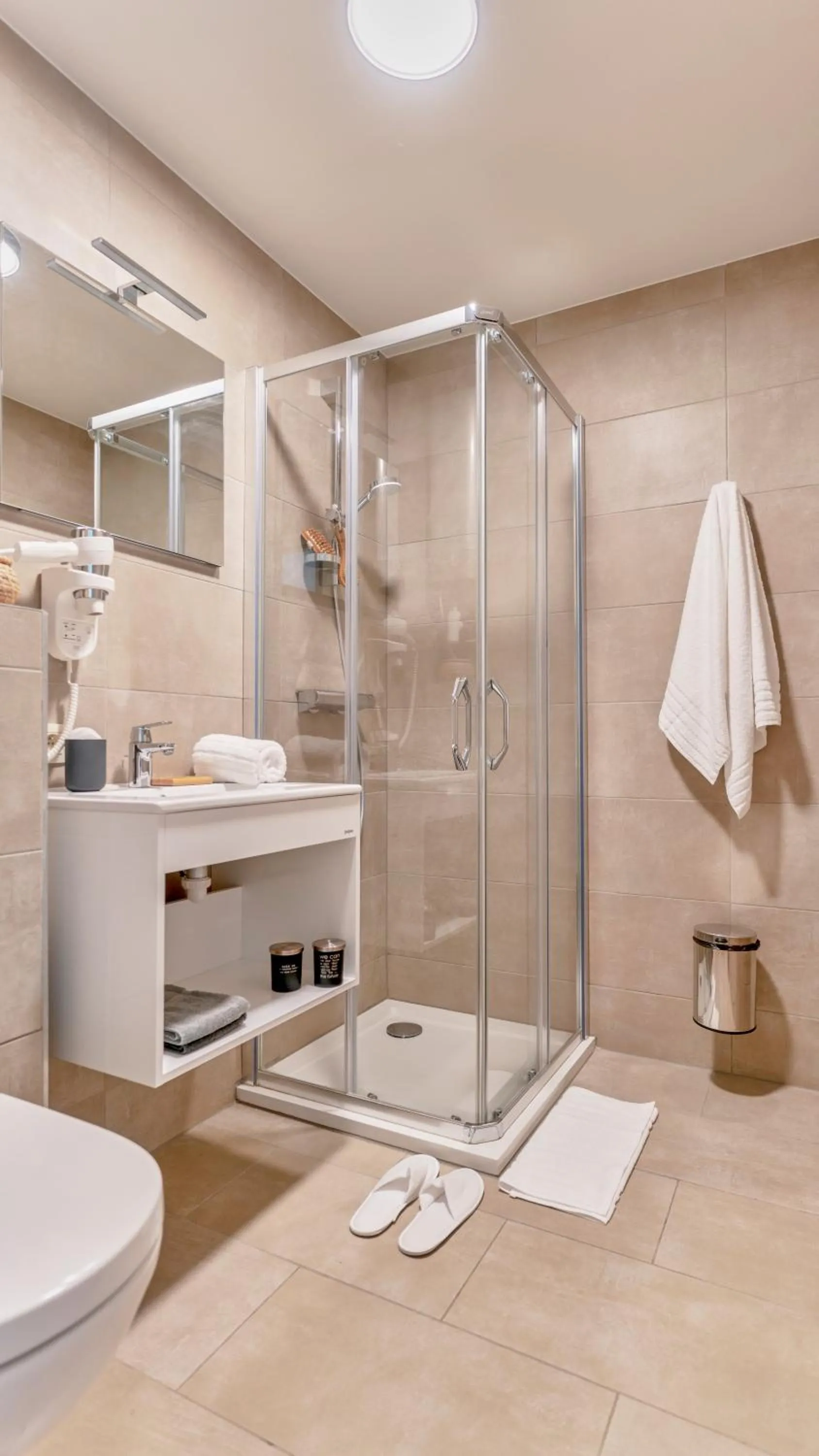 Shower in Holiday Suites Blankenberge