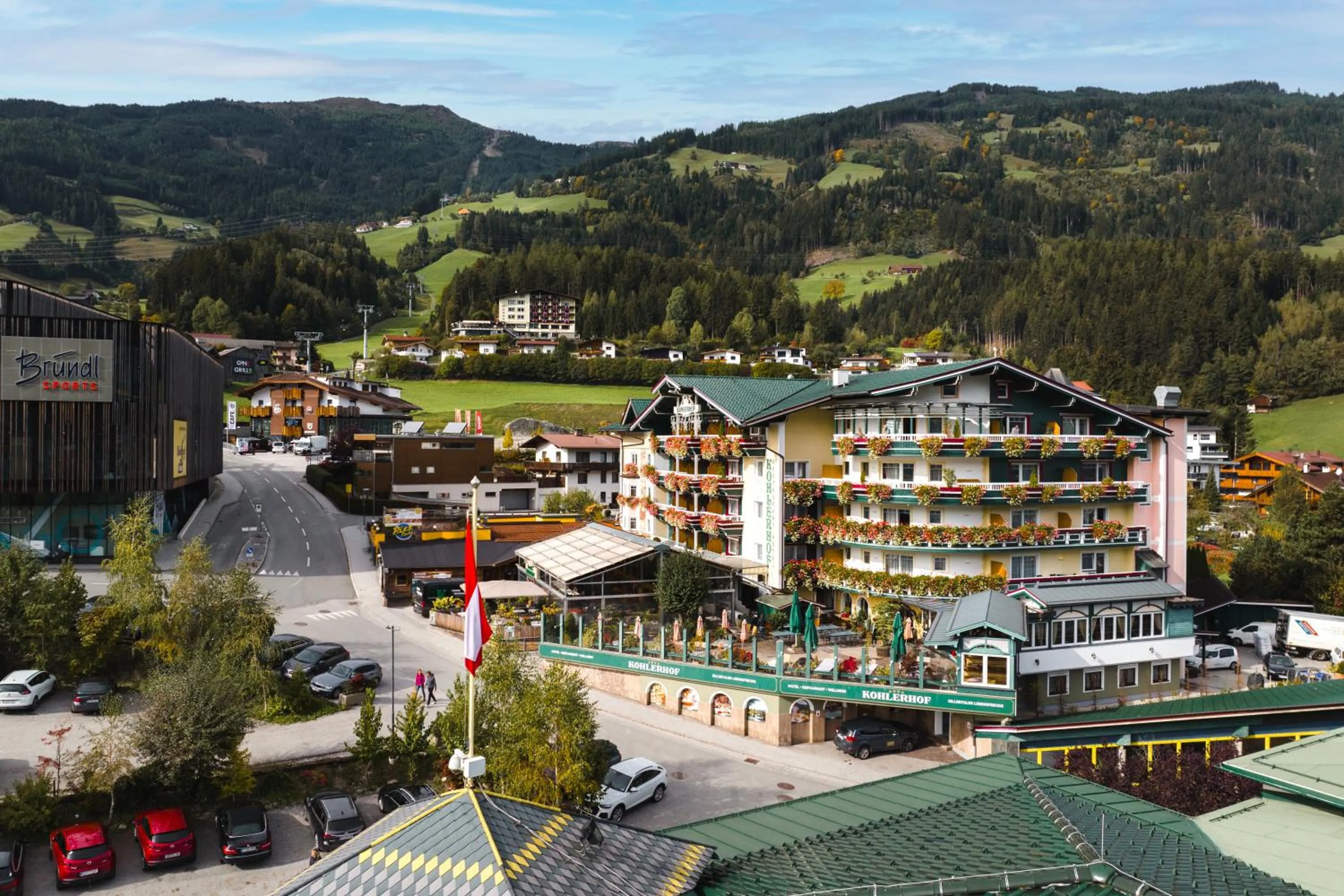 Property building in Kohlerhof - 4 Star Wellness & Active Hotel