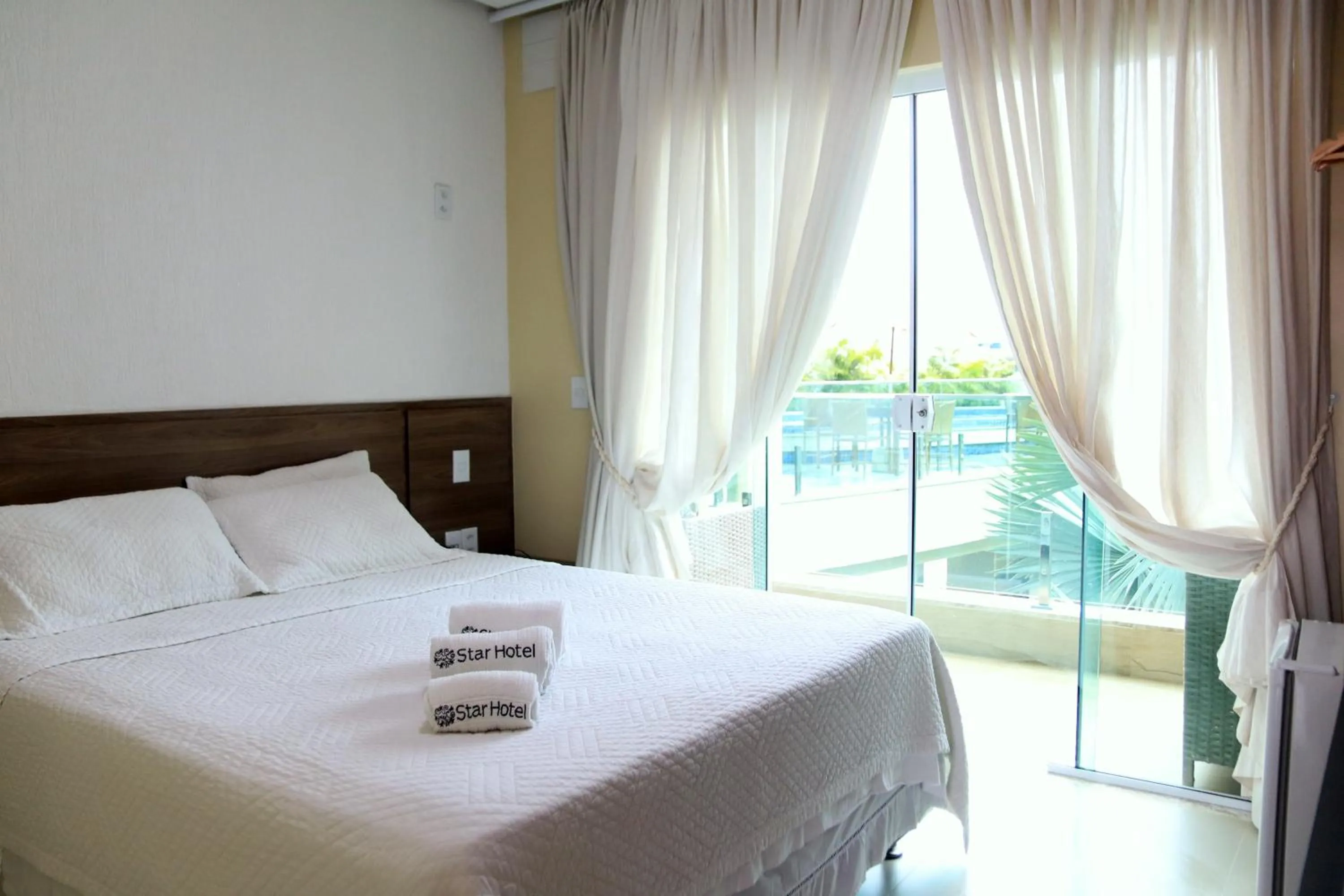Property building, Bed in Star Hotel
