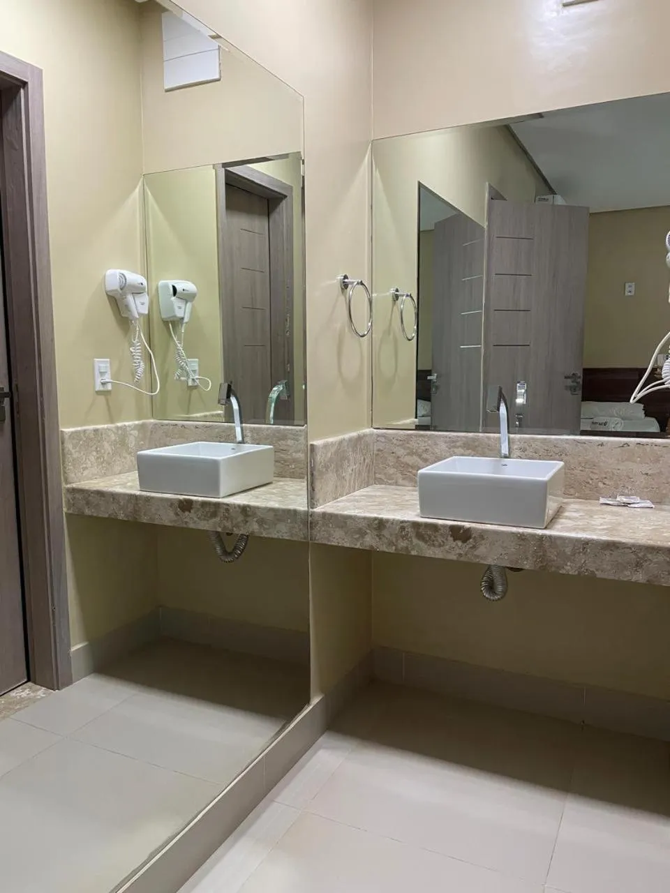 hair dryier in Star Hotel