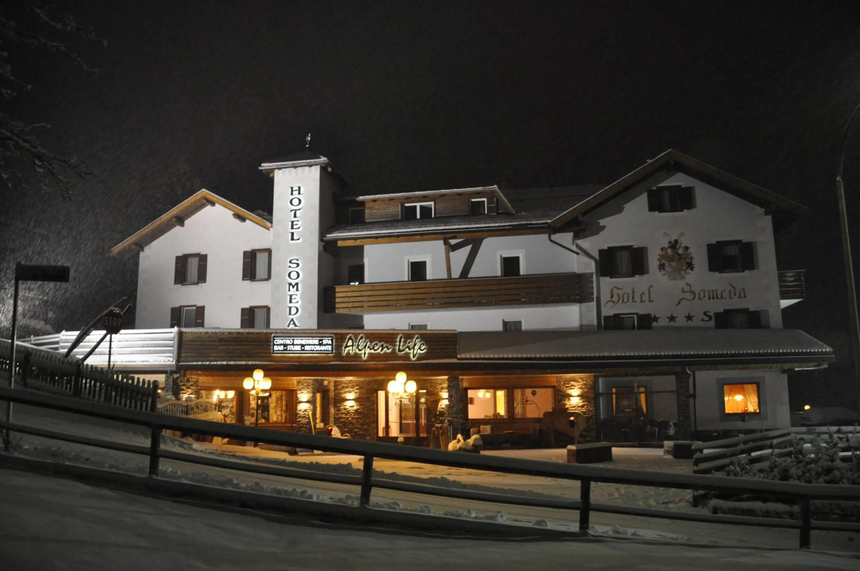 Property building in Alpen Family Hotel Someda