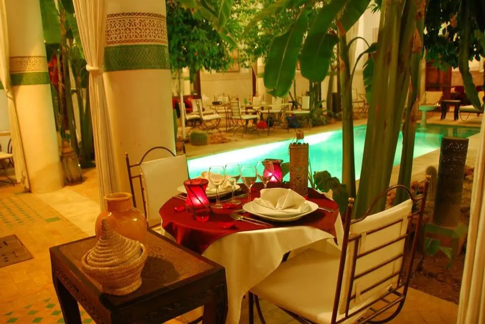 Swimming pool in Riad Slitine & Spa
