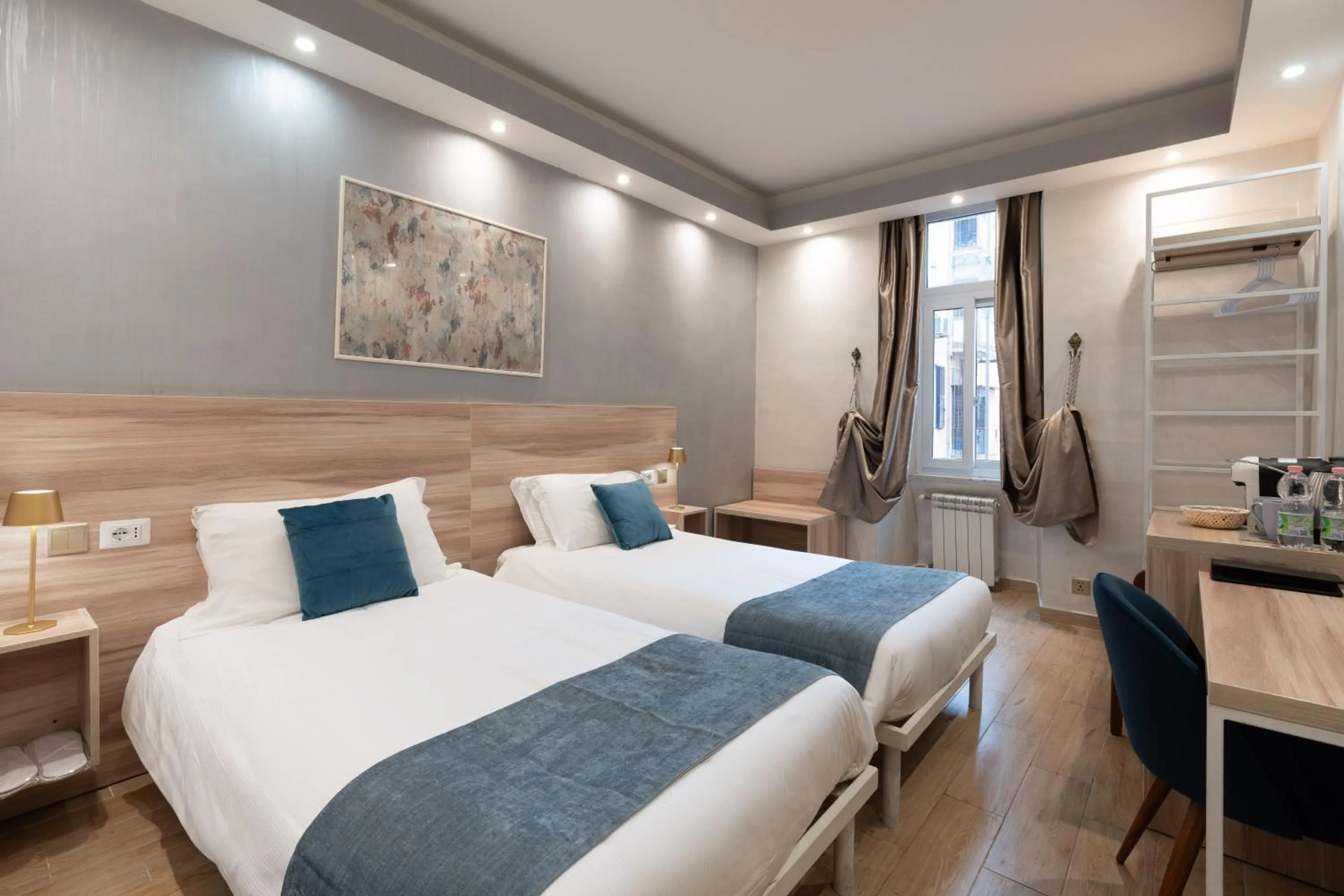 Bed in Rome Love Hotel