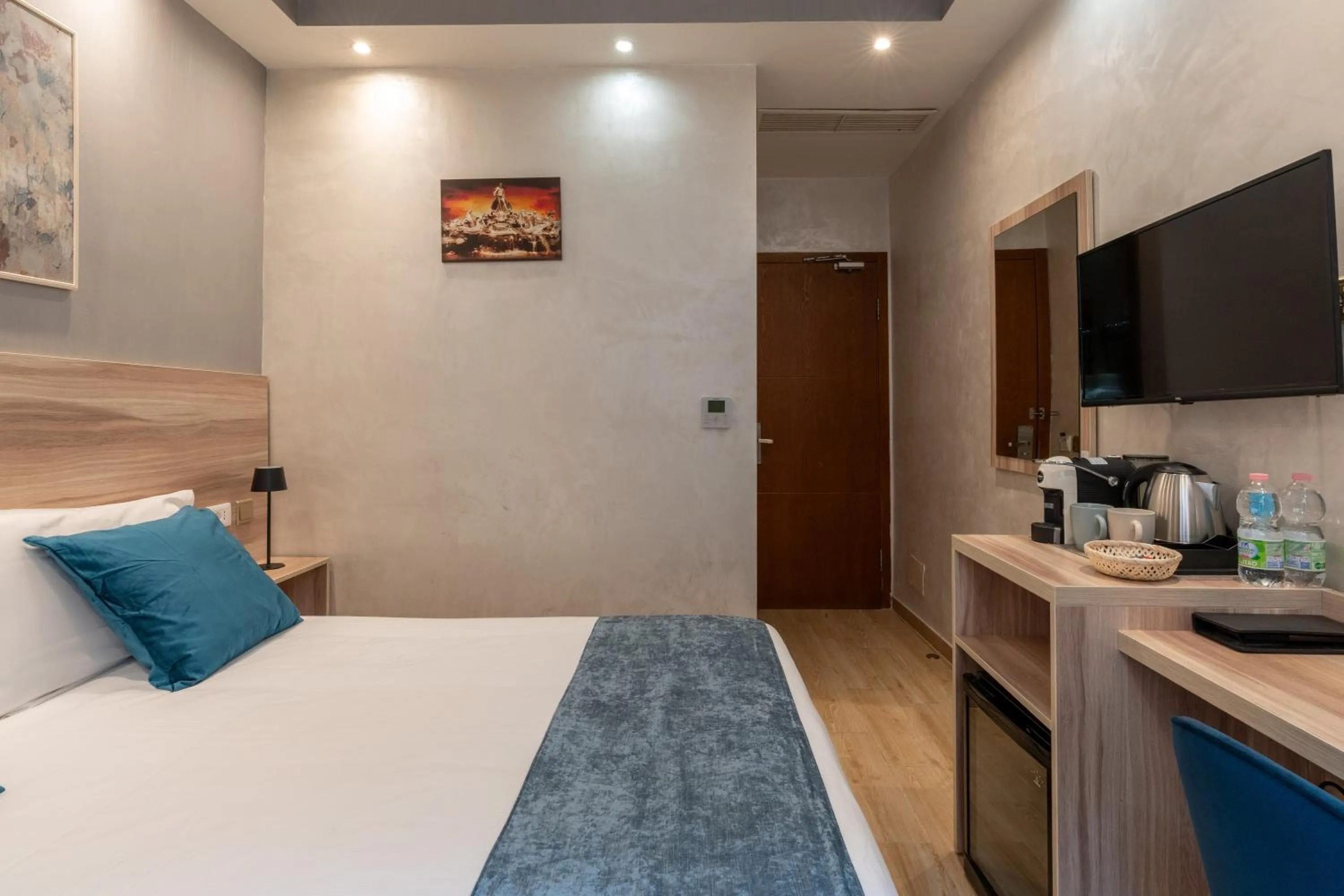 Bed in Rome Love Hotel