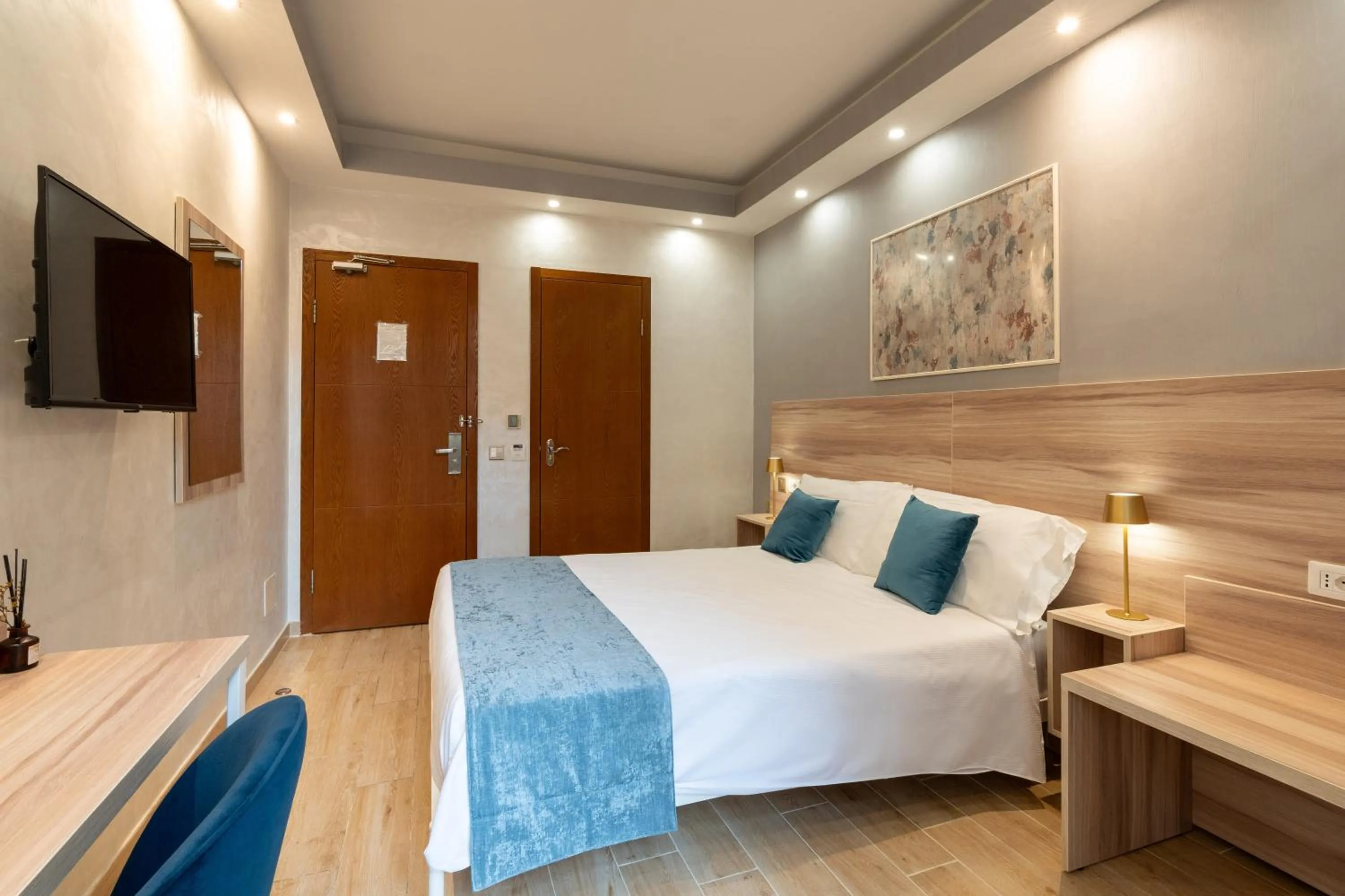 Bed in Rome Love Hotel