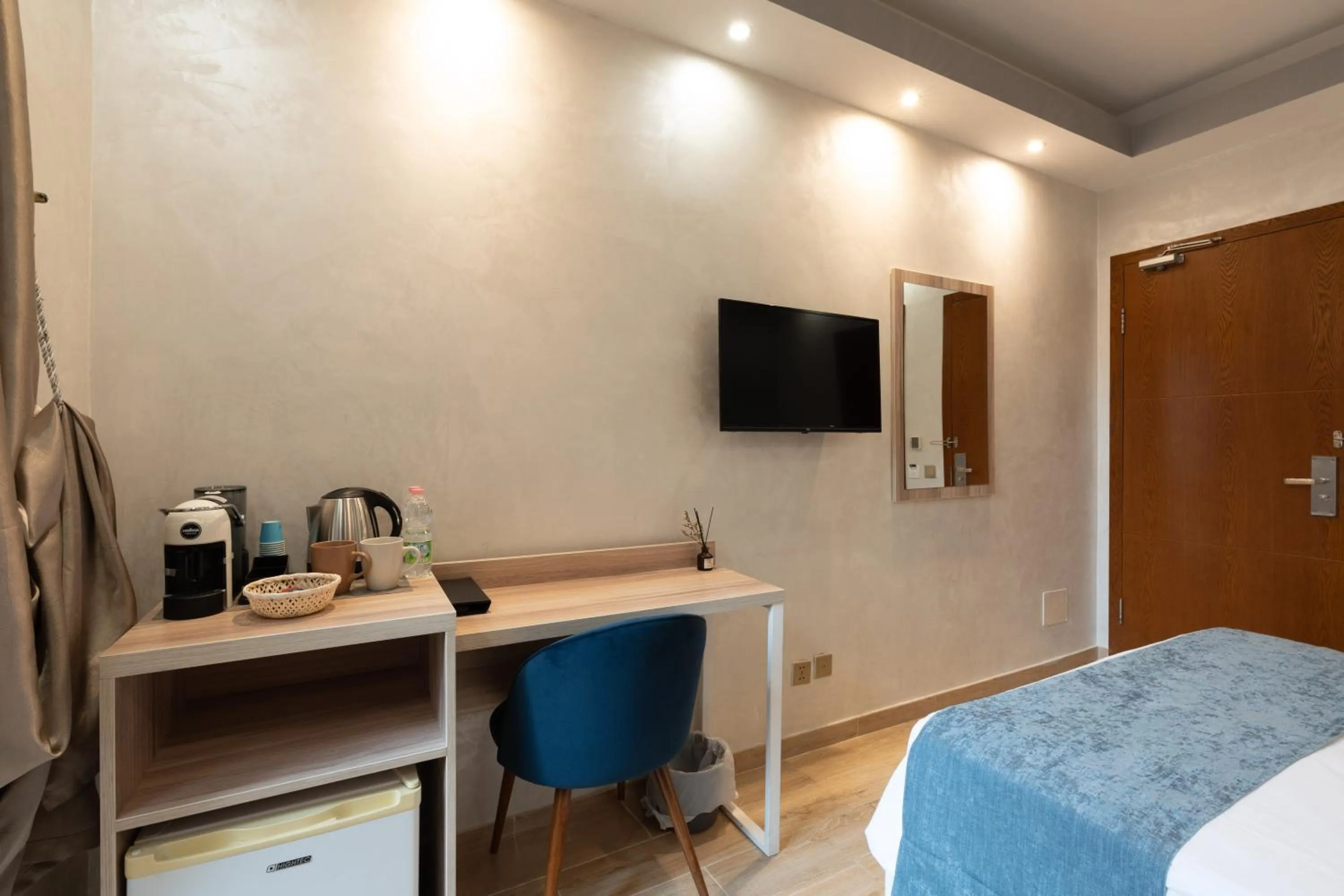 Bed in Rome Love Hotel