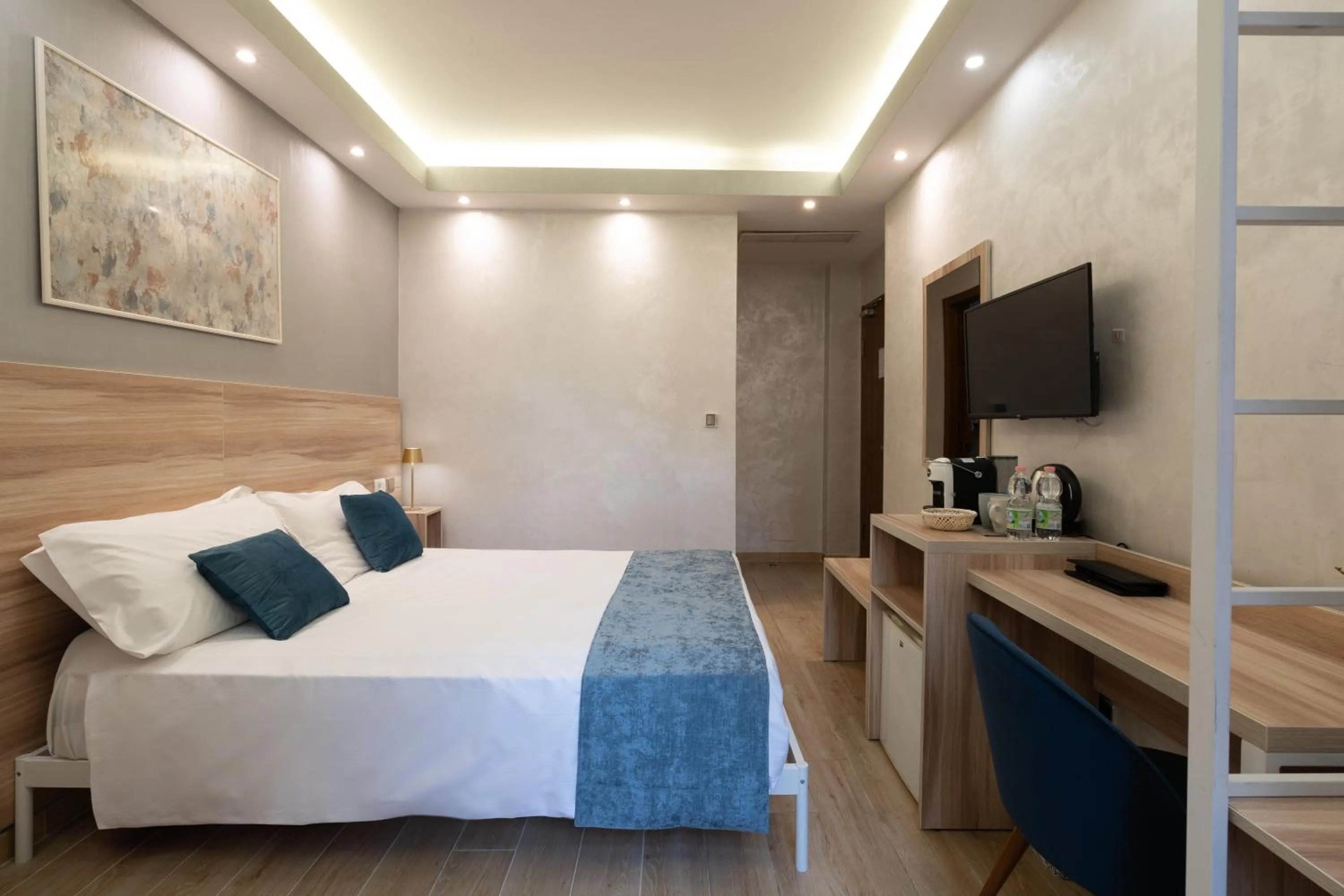 Bed in Rome Love Hotel