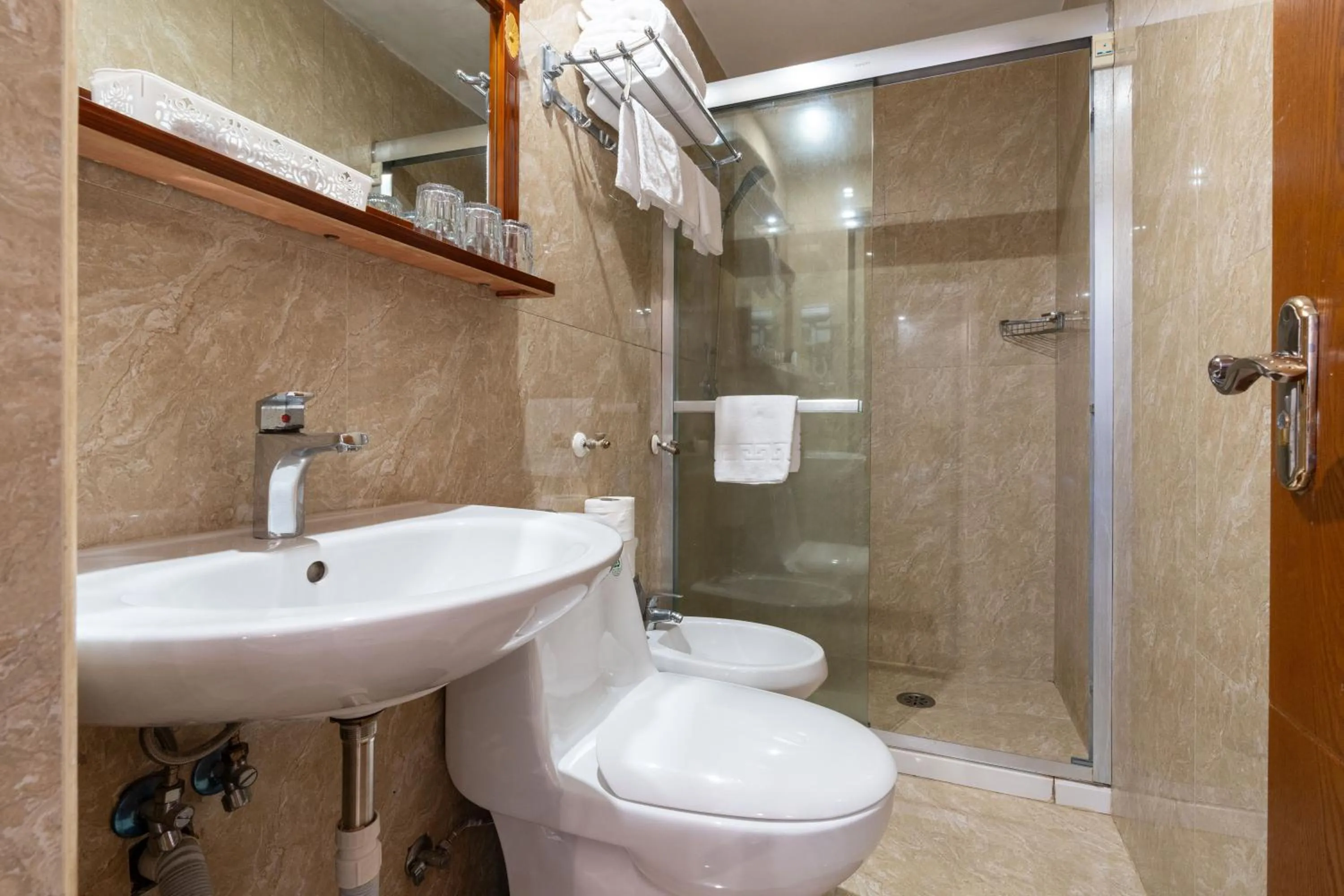 Bathroom in Rome Love Hotel