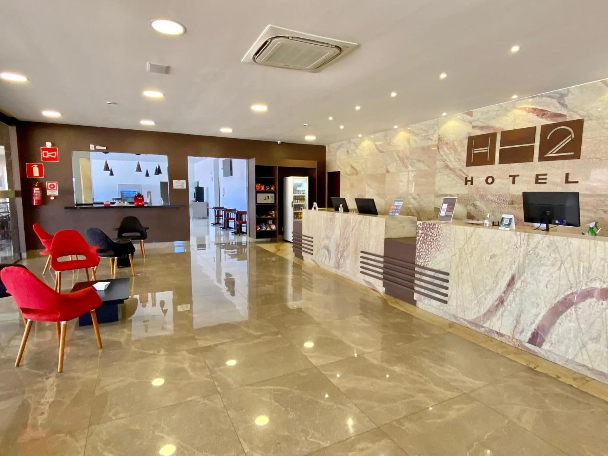 Lobby or reception in Hotel H2 Congonhas