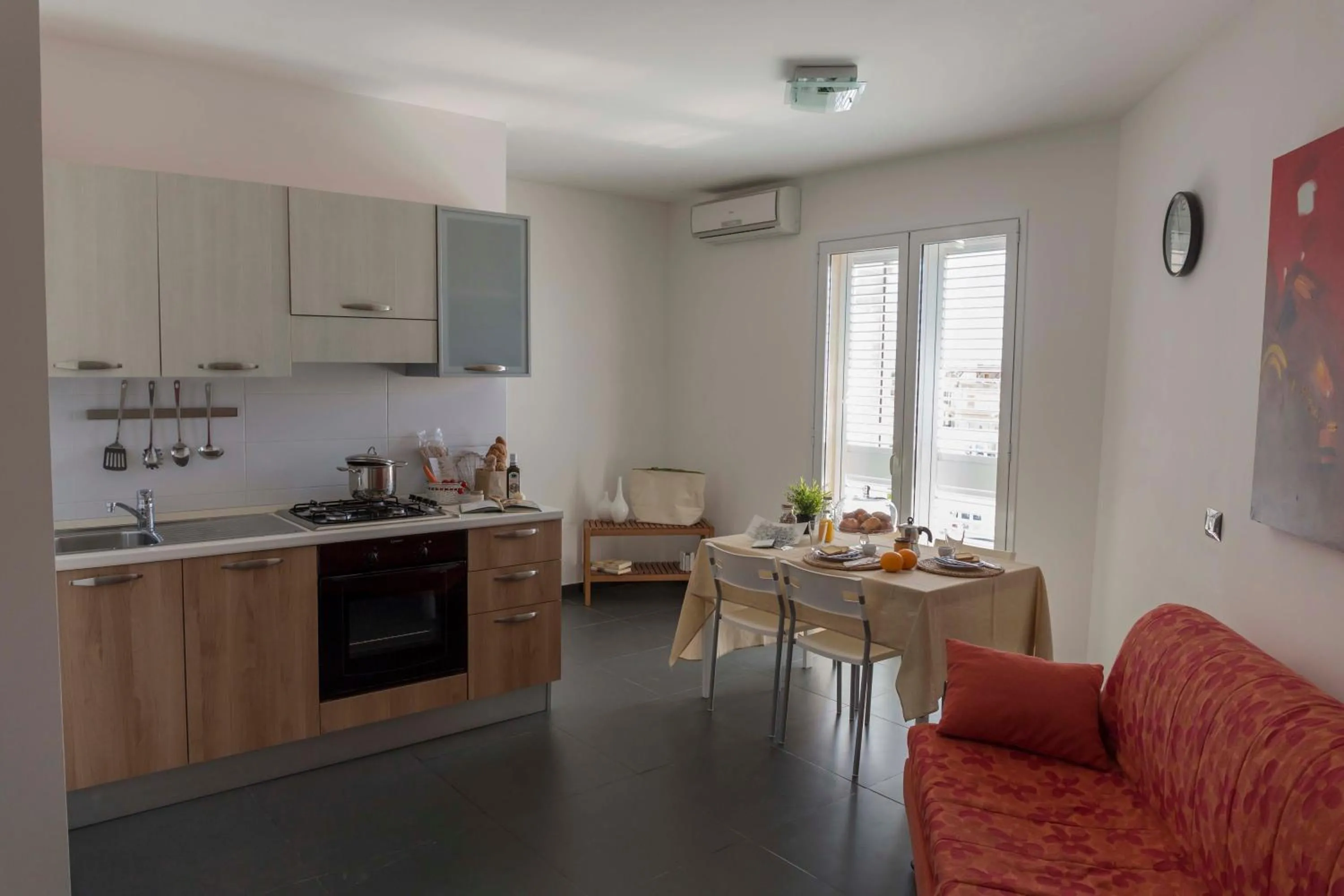 Kitchen or kitchenette in Mareinsicilia Cannamara Appartamenti
