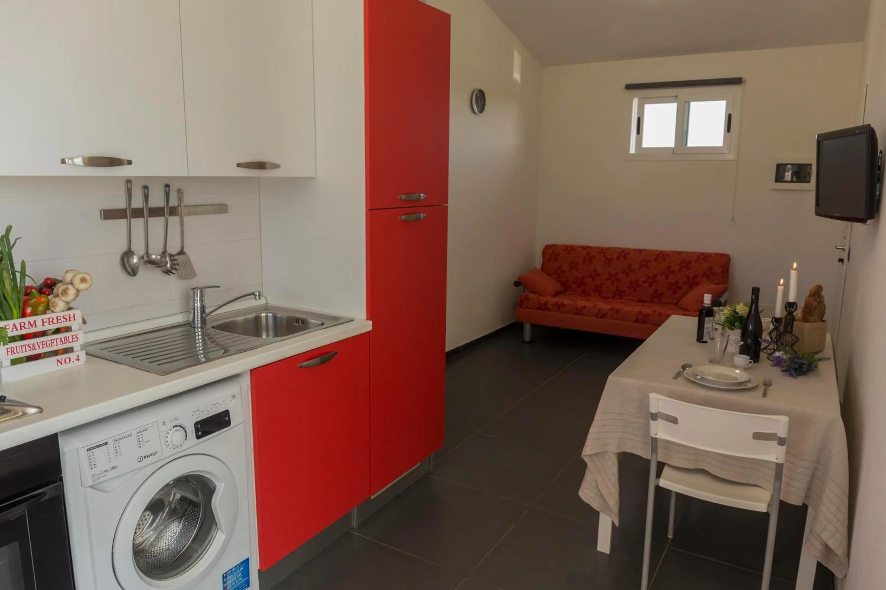 Kitchen or kitchenette in Mareinsicilia Cannamara Appartamenti