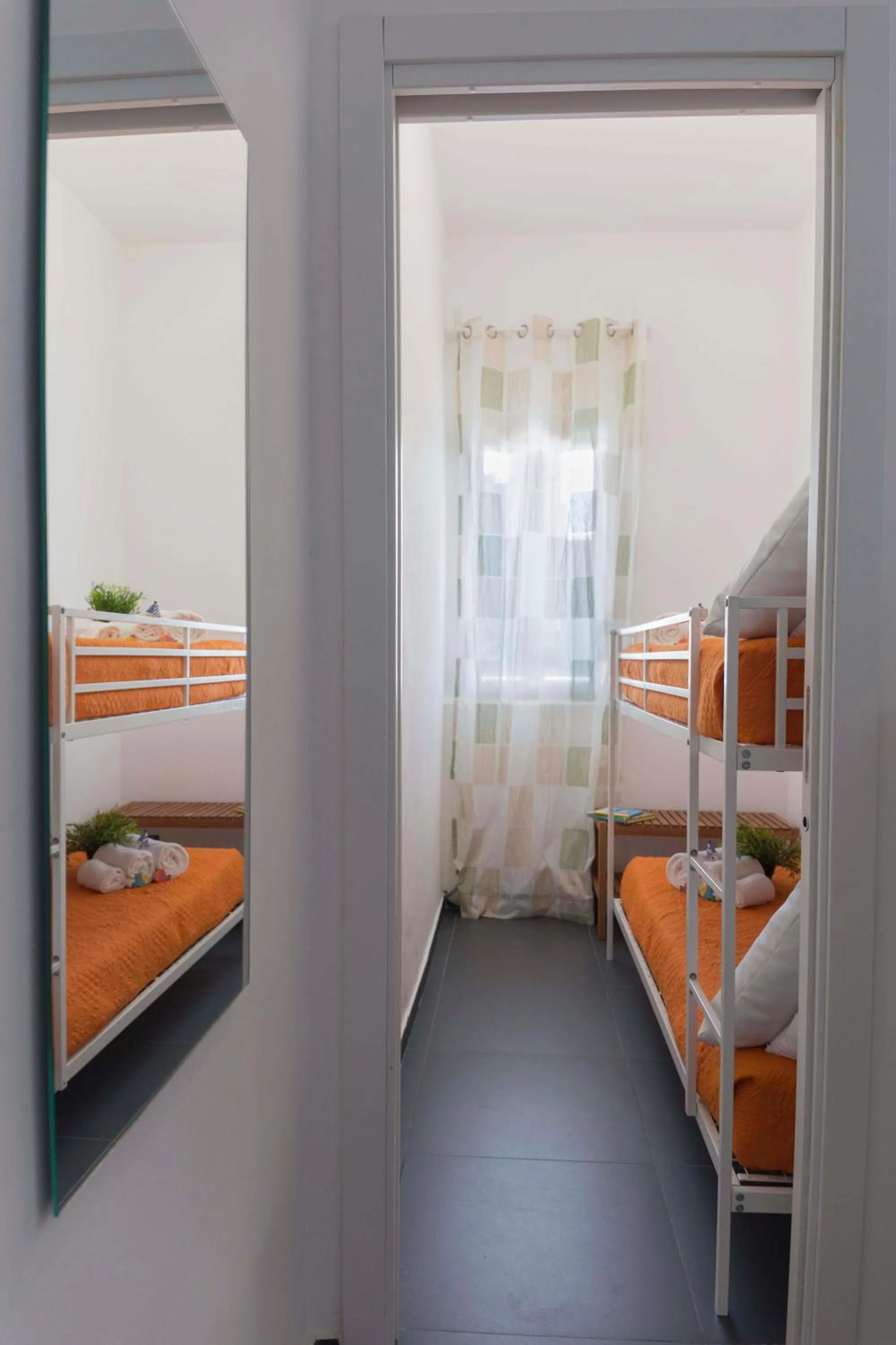 bunk bed, Bed in Mareinsicilia Cannamara Appartamenti