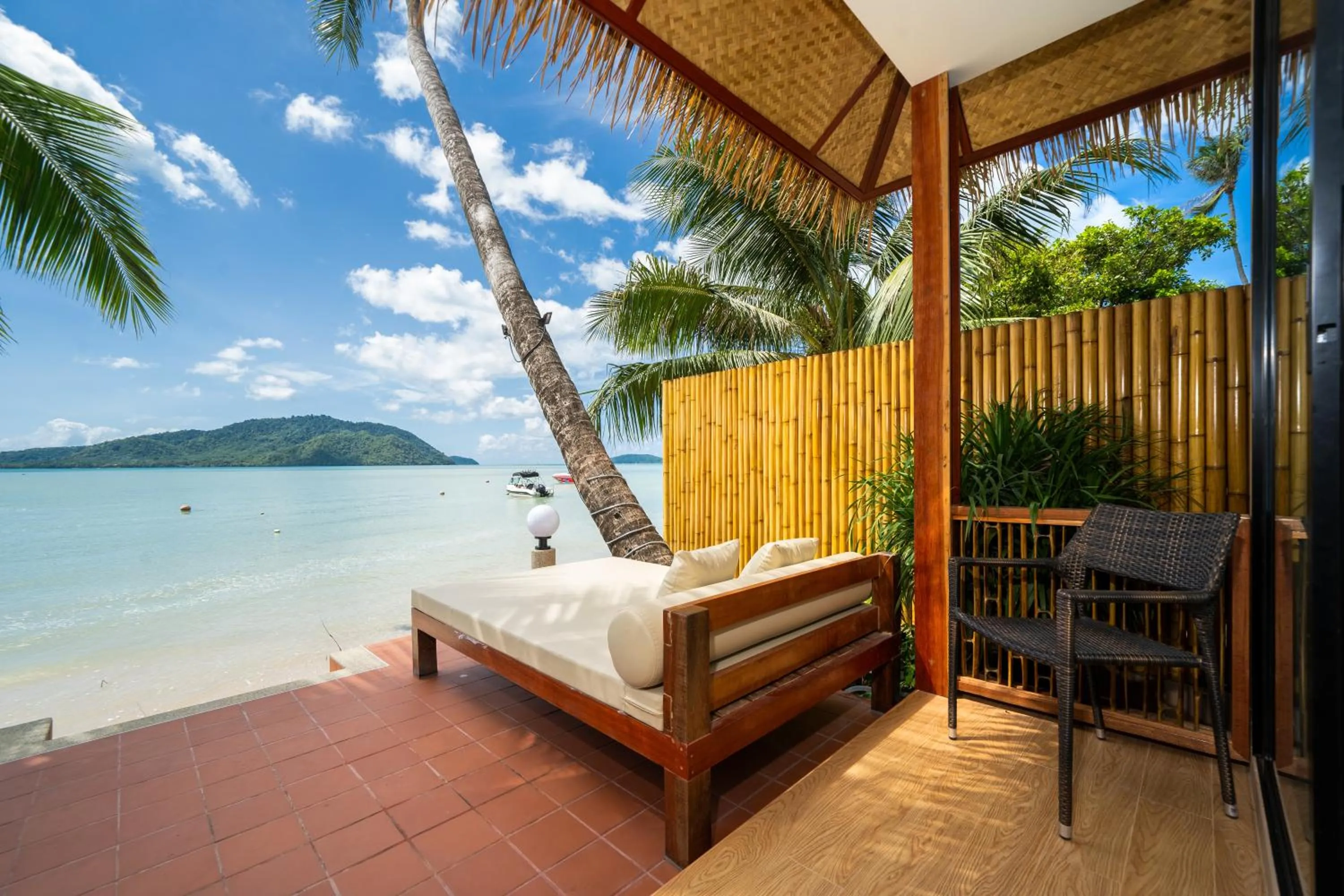 Balcony/Terrace in Friendship Beach Resort & Atmanjai Wellness Centre