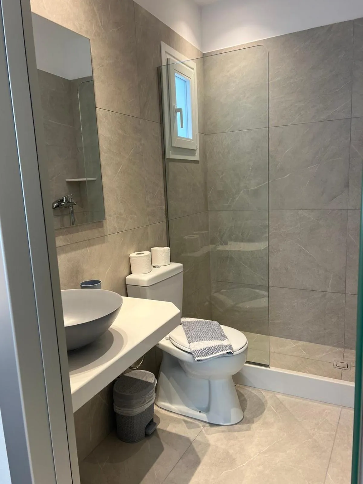 Anemos Hotel & Apartments