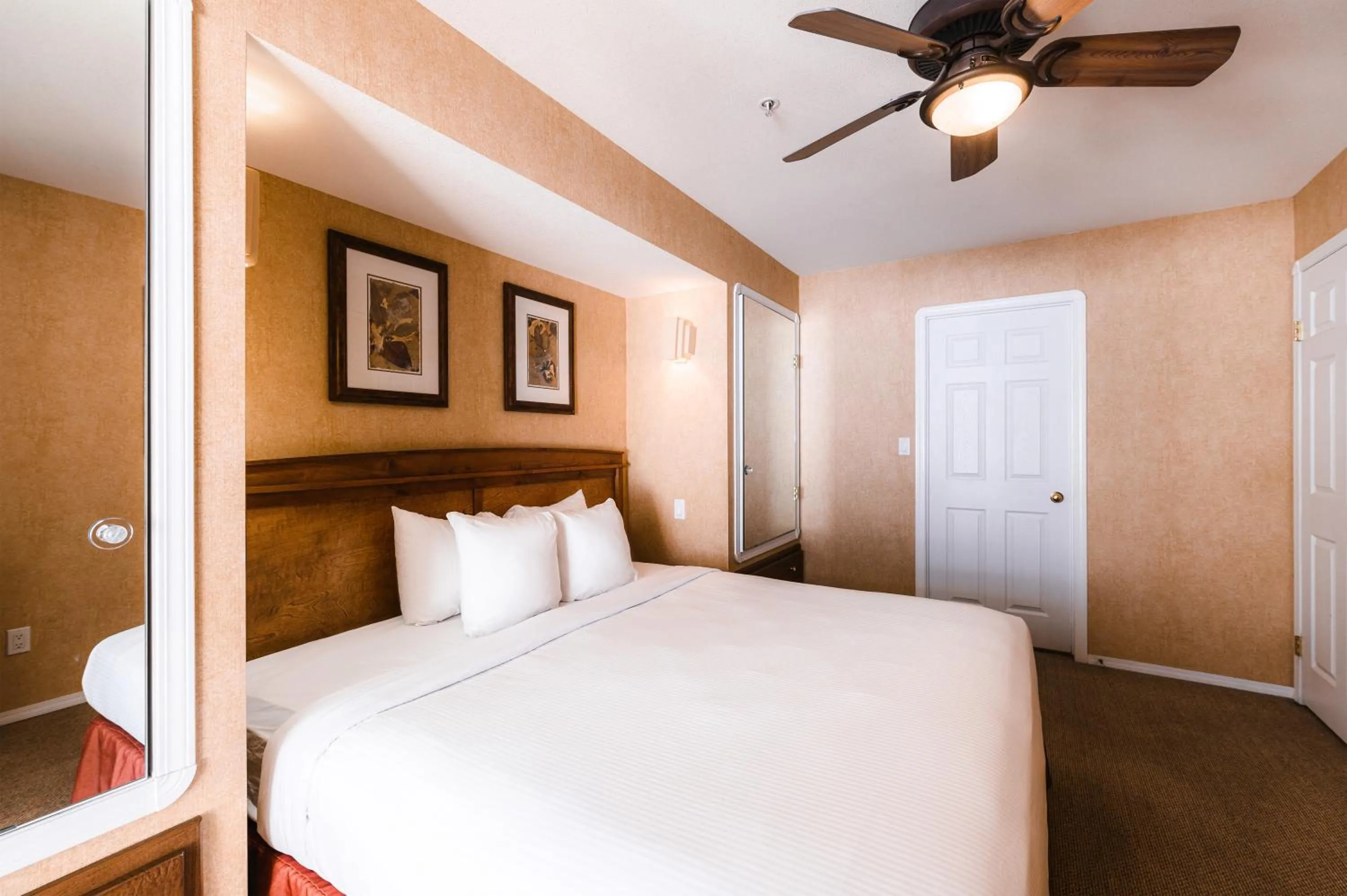Bed in Mountain View Resort and Suites at Fairmont Hot Springs