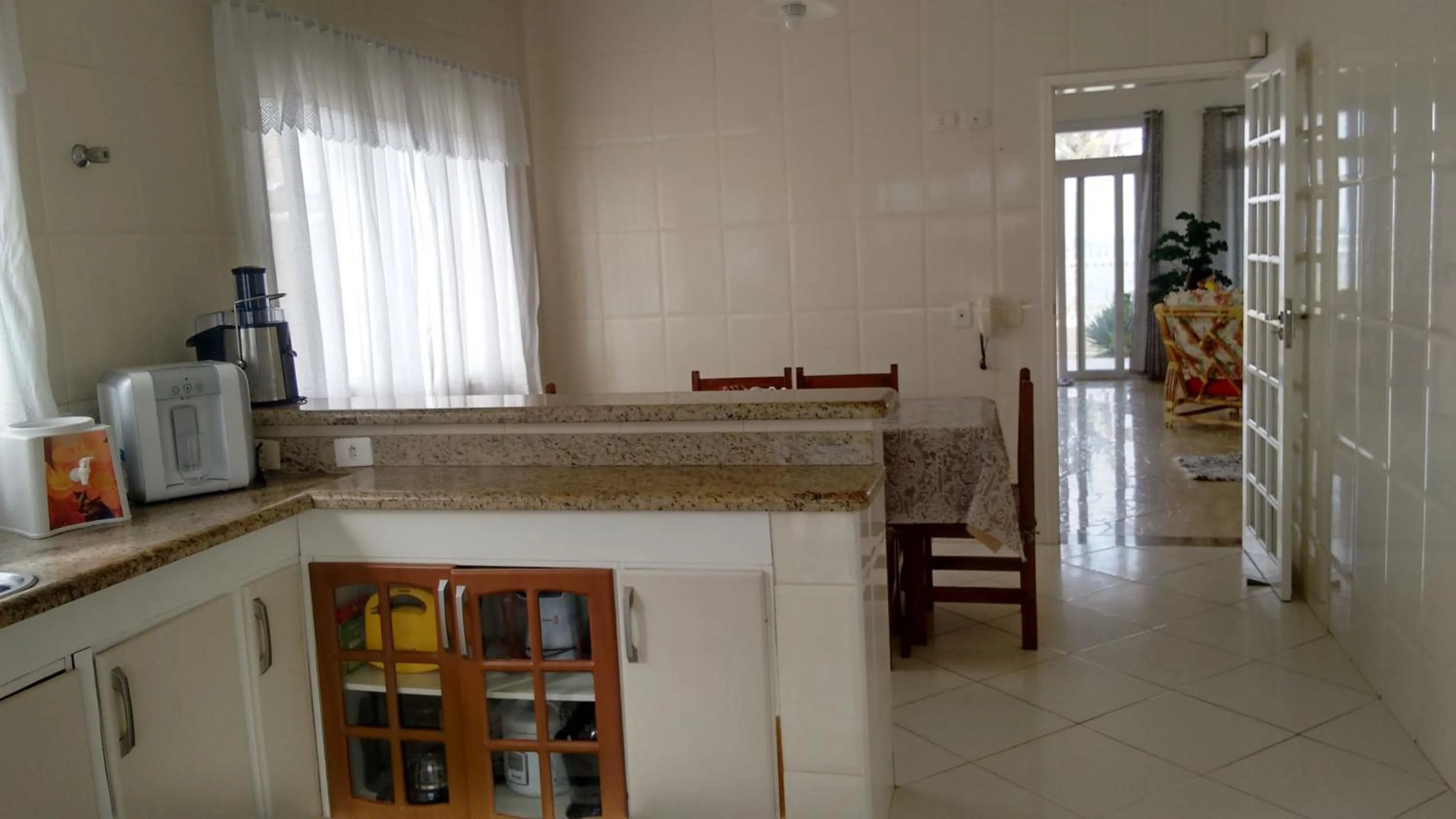 CASA - FRENTE PARA O MAR