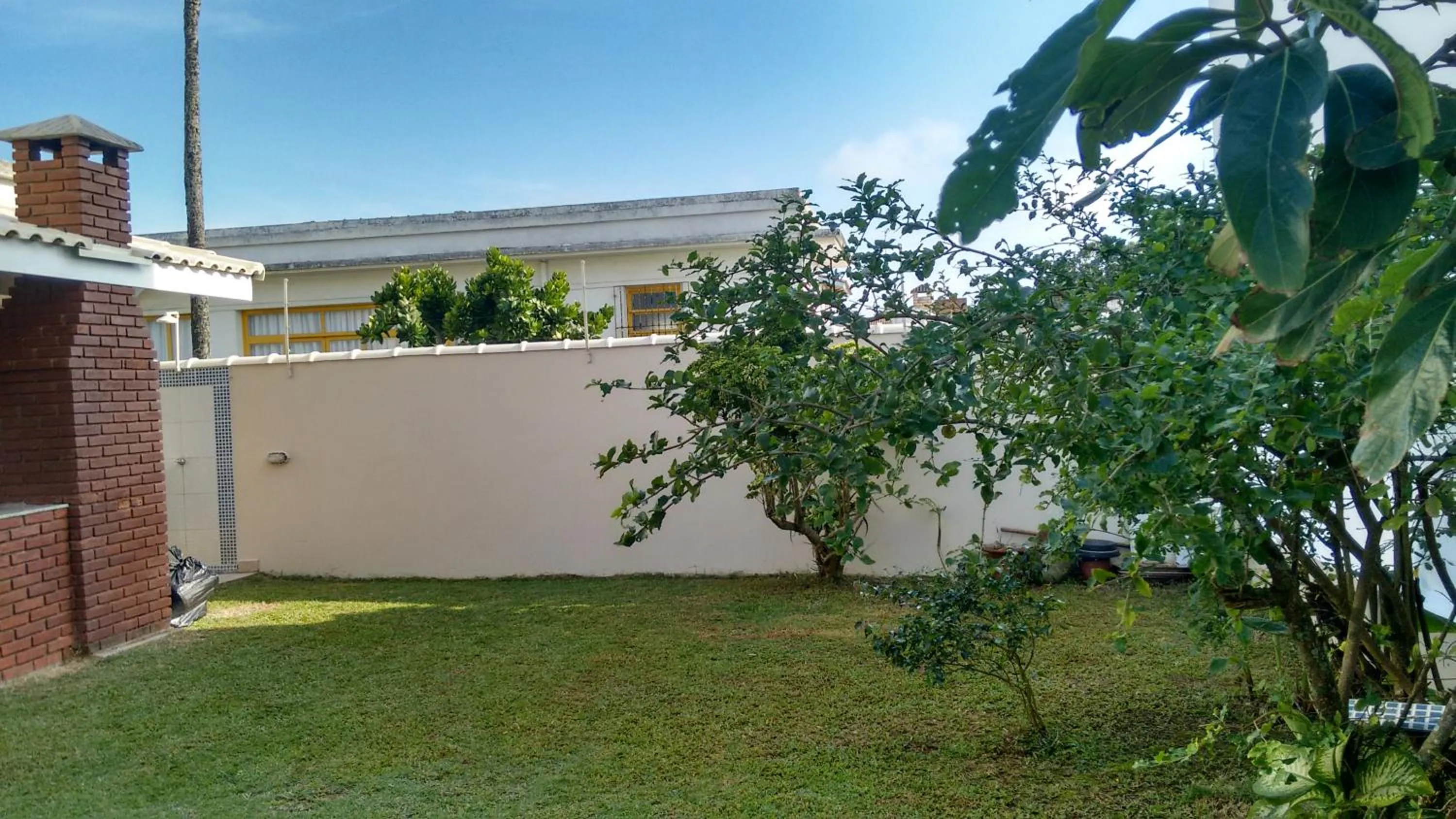 CASA - FRENTE PARA O MAR