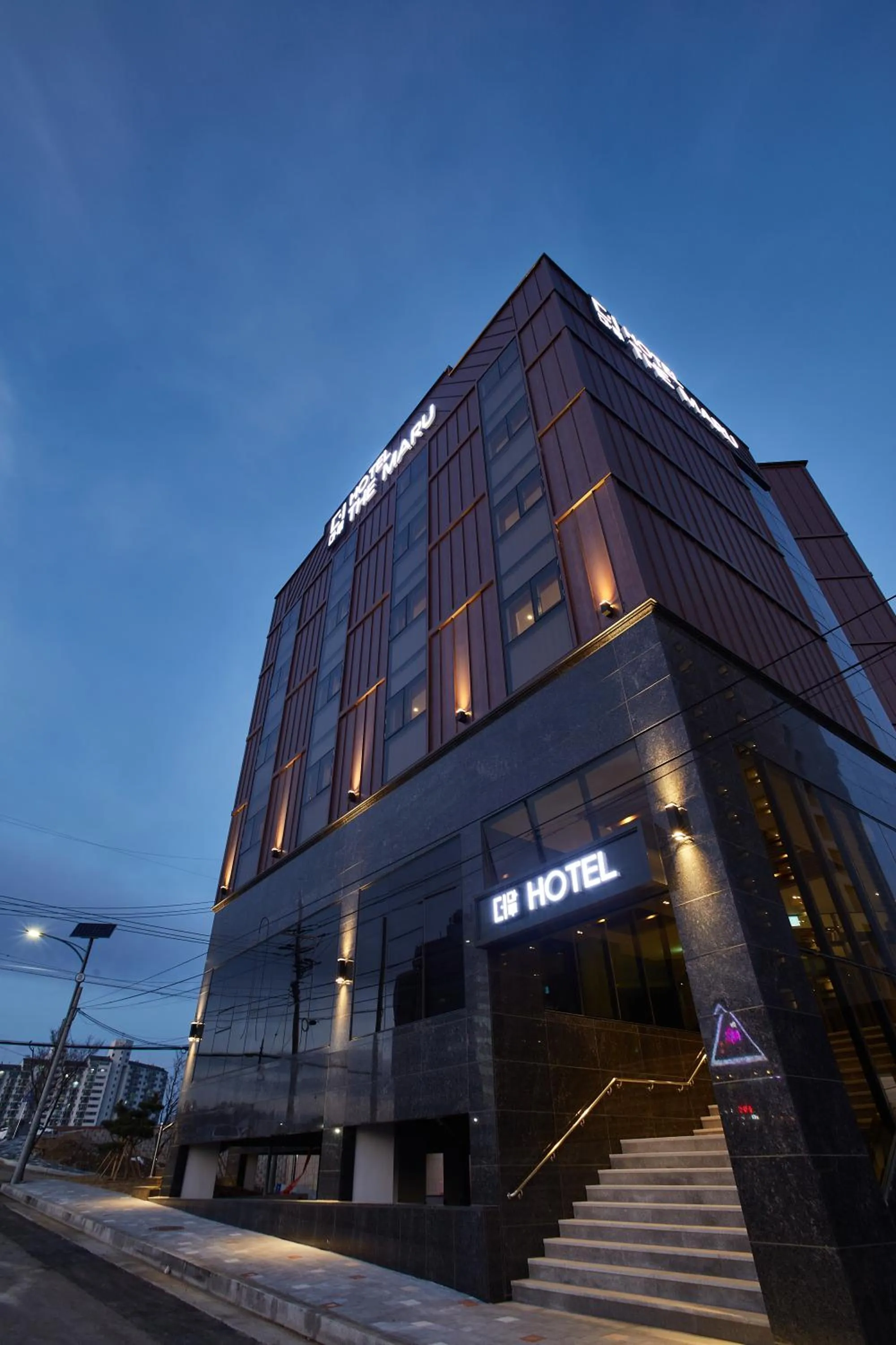 Property building in Hotel the maru