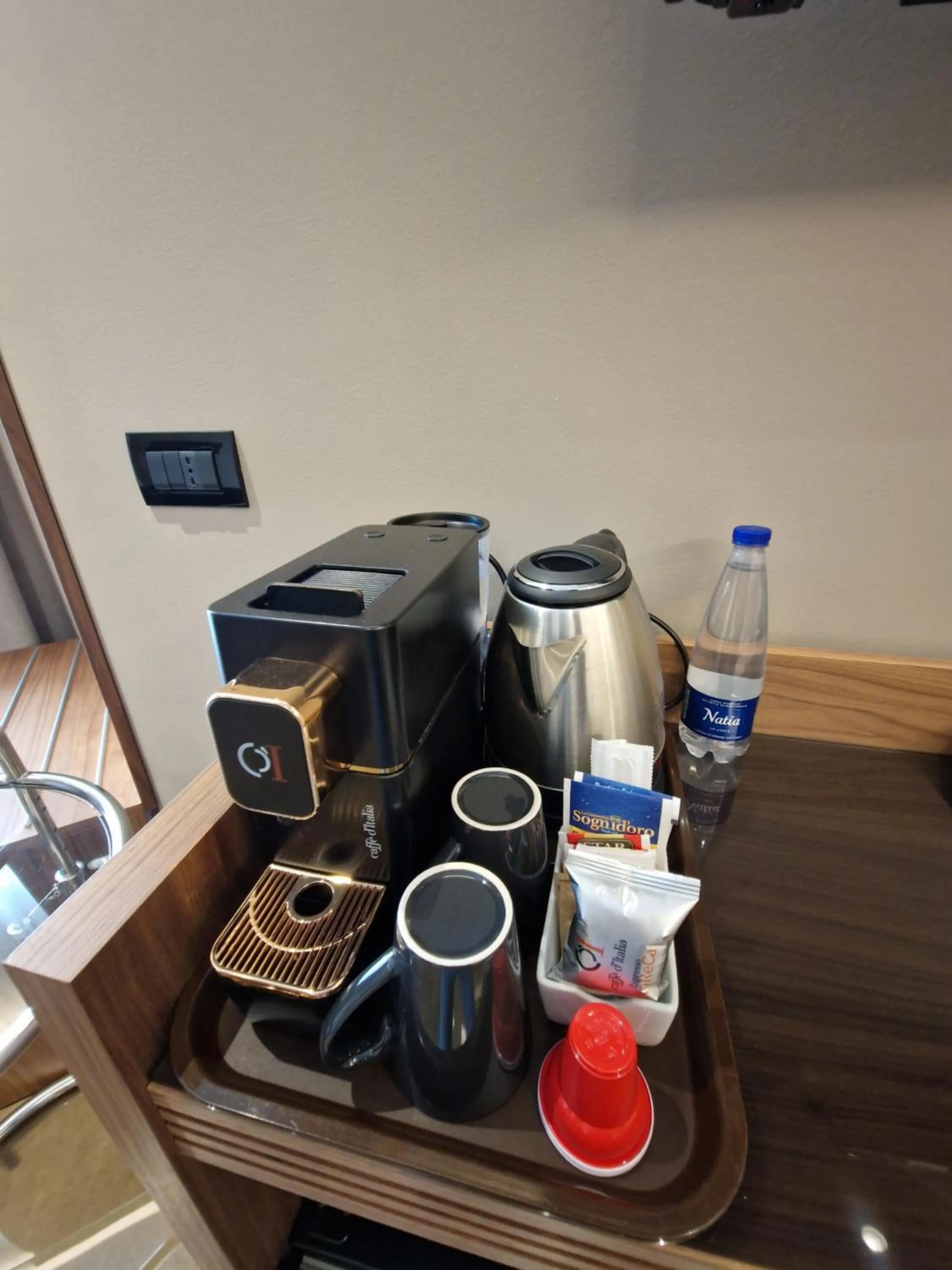 Coffee/tea facilities in Beatus Suites And Rooms B&B