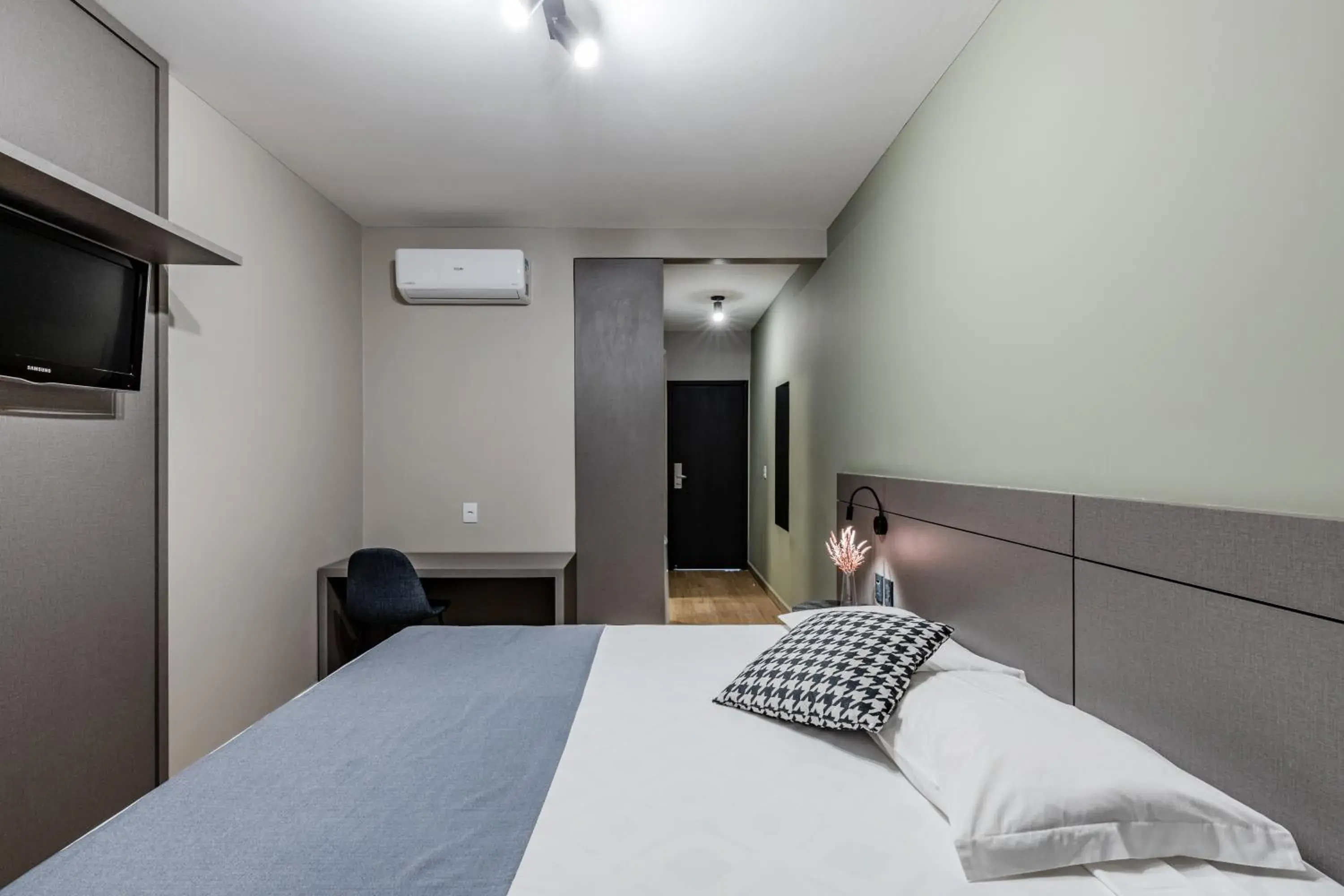 Deluxe Double Room - single occupancy in Hotel Parati Minas Deluxe Double Room - single occupancy in Hotel Parati Minas