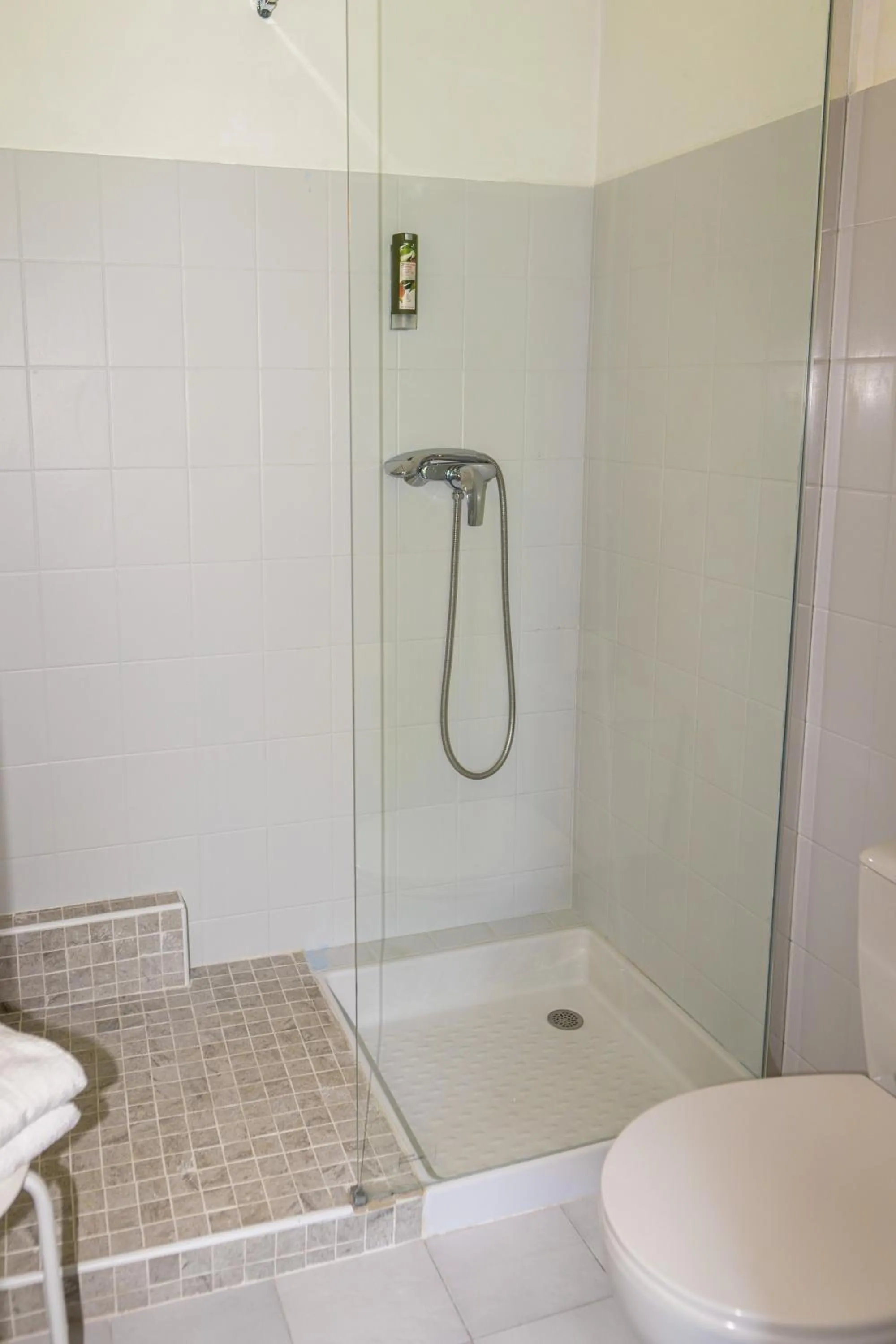 Bathroom in Hotel Les Oliviers