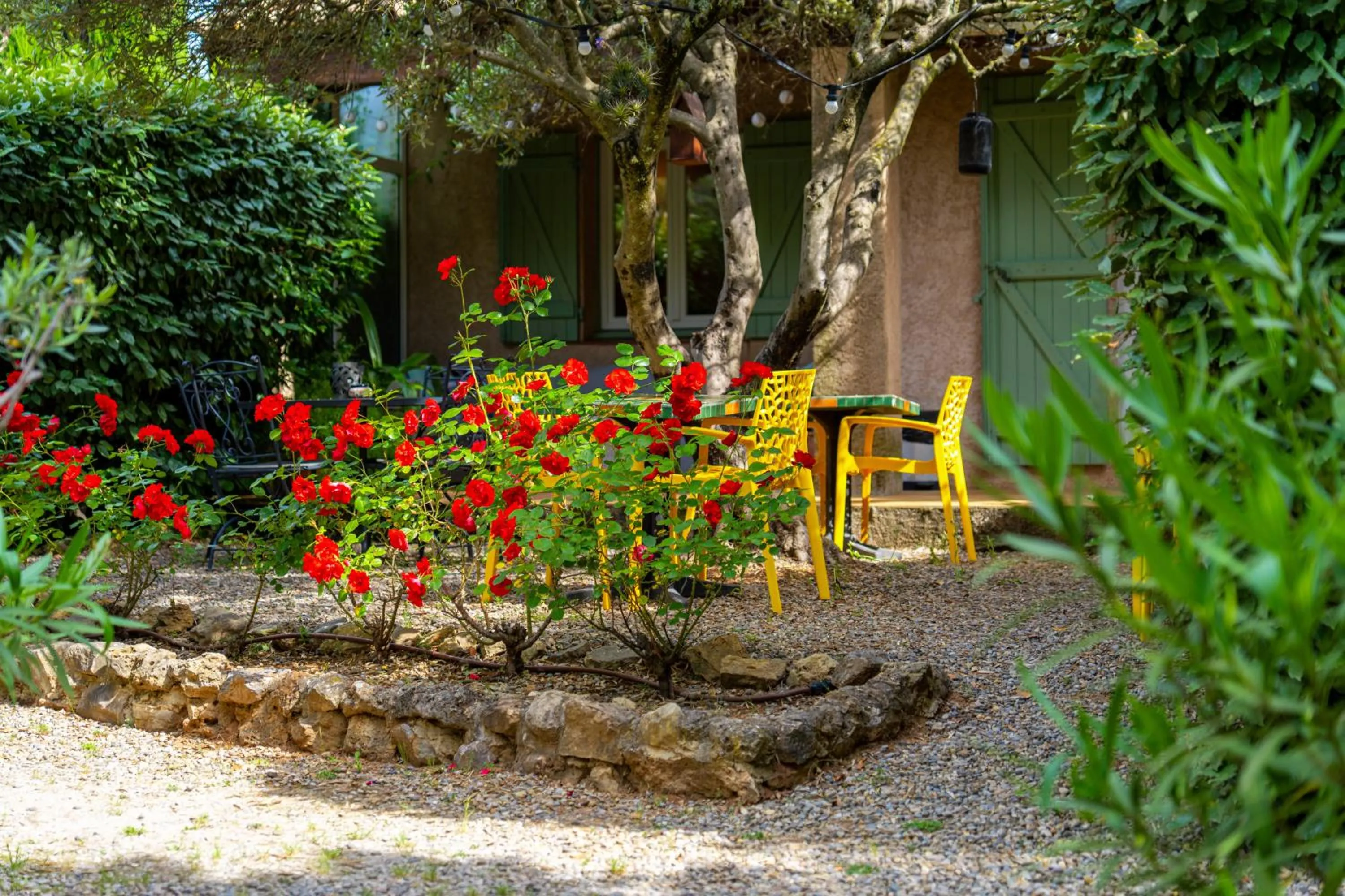 Patio in Hotel Les Oliviers