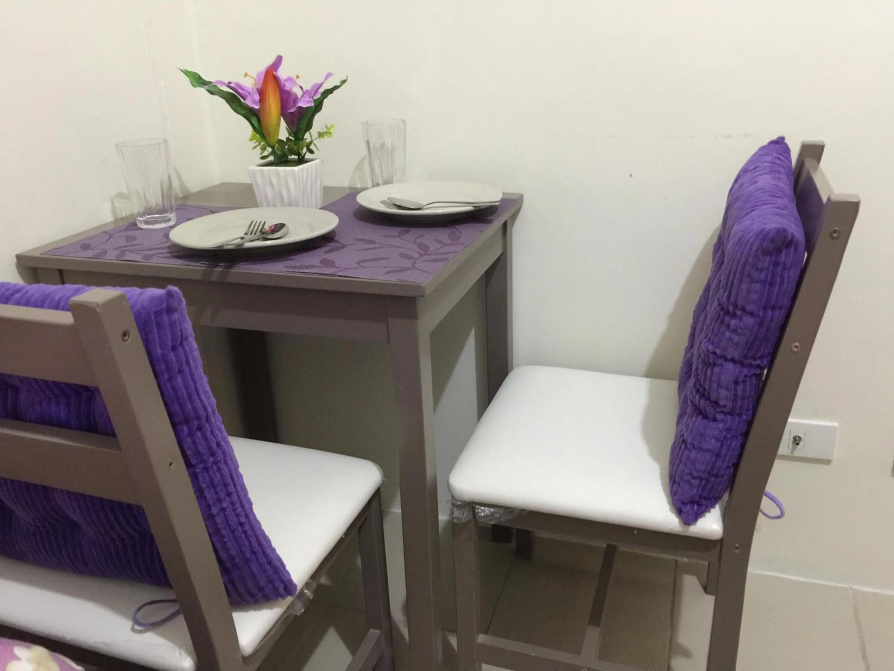 Urban Deca by Graceys Place