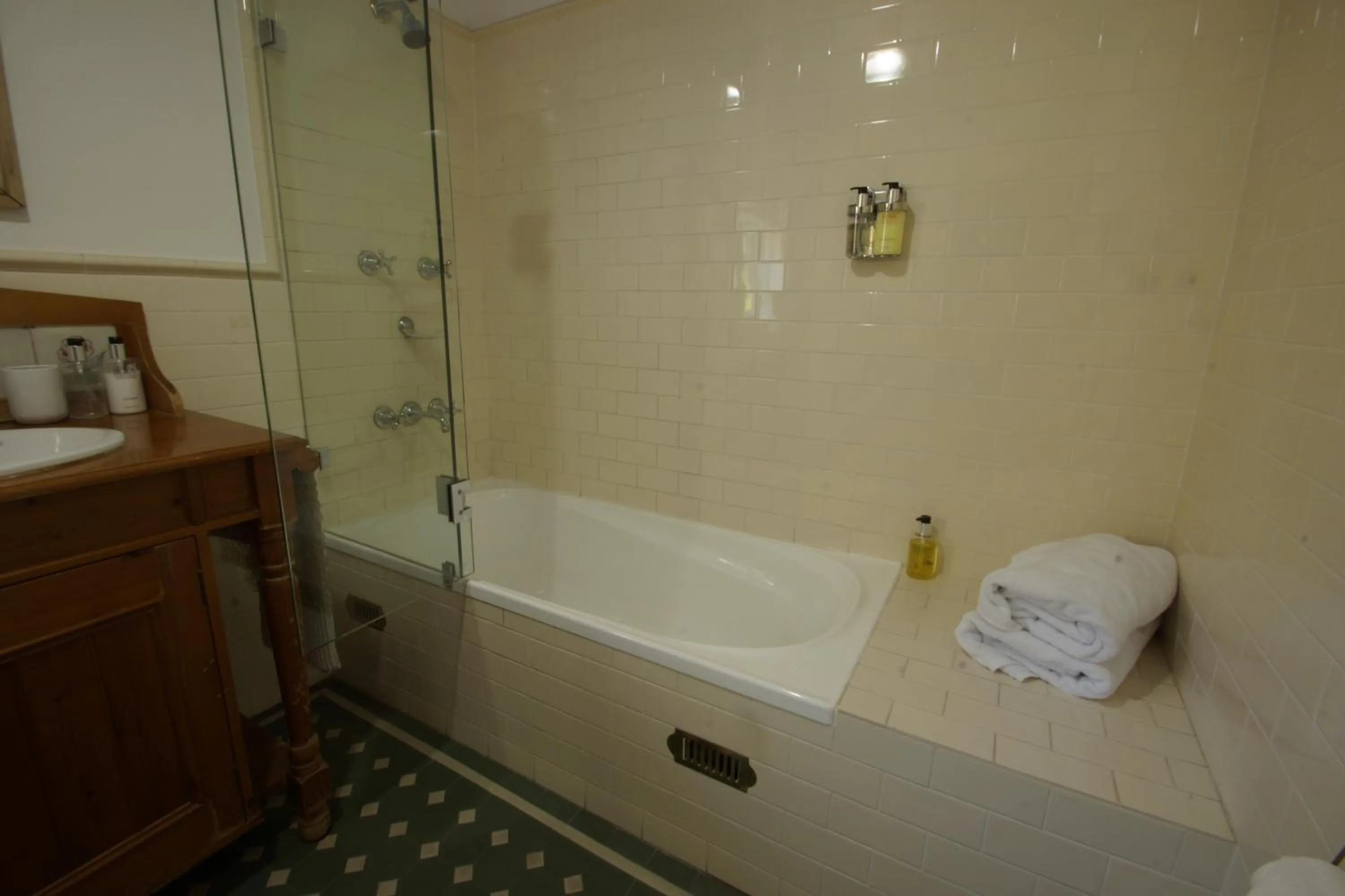 Bathroom in The Carriages Boutique Hotel and Vineyard