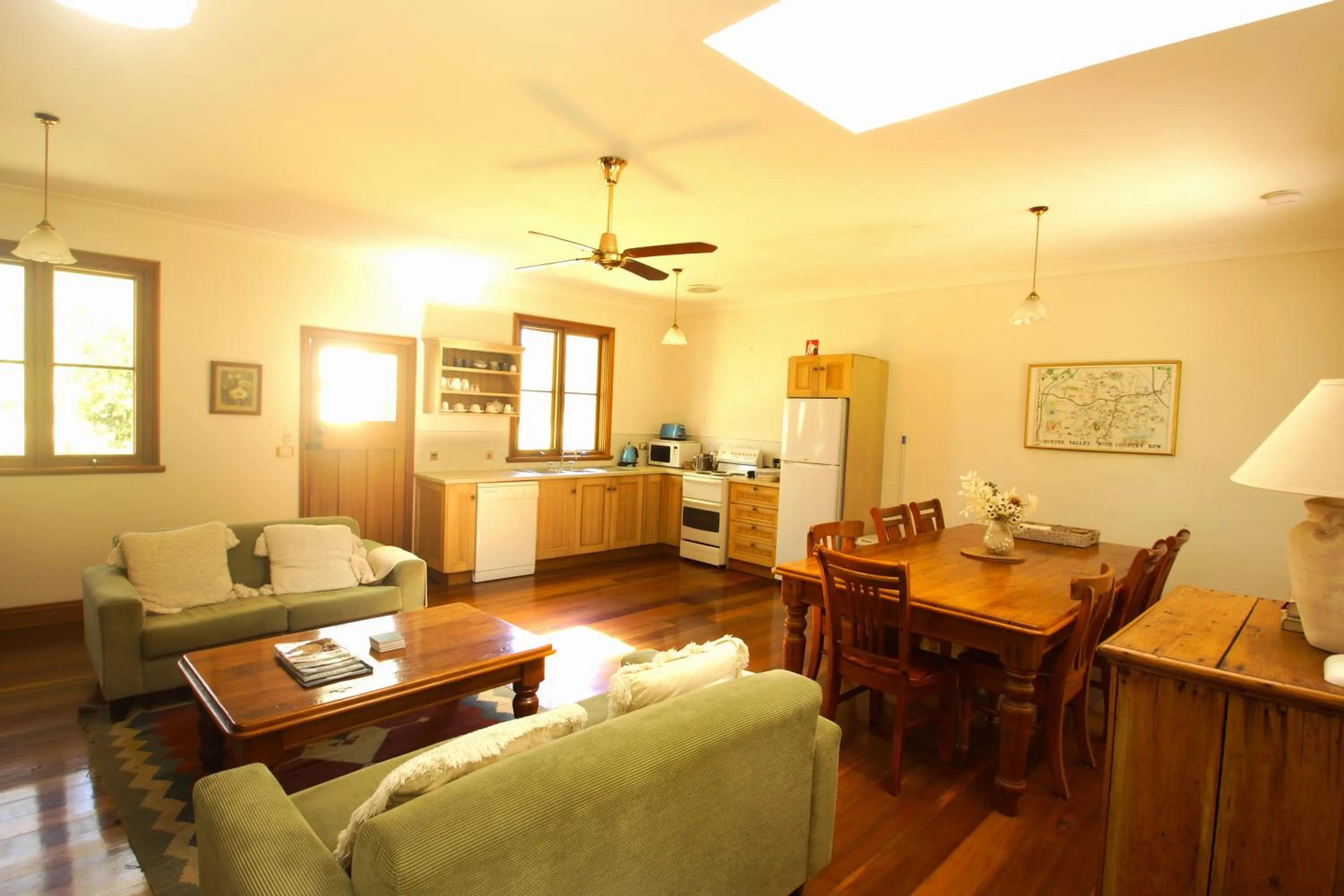 Kitchen or kitchenette in The Carriages Boutique Hotel and Vineyard