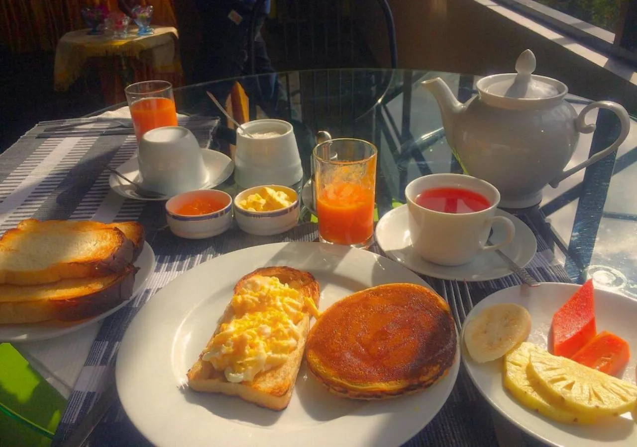 Breakfast in Slightly Chilled