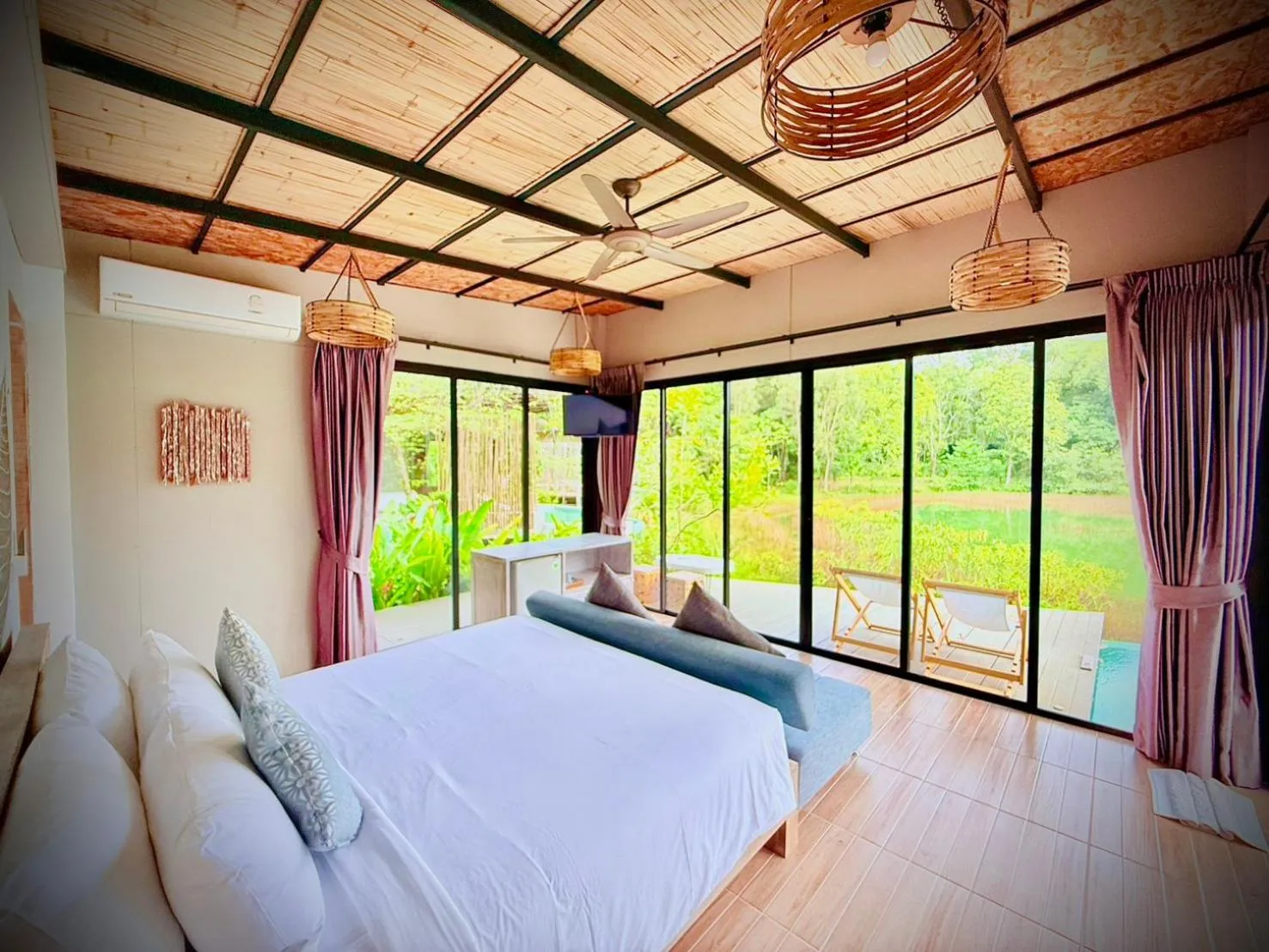 Bed in Awana Villa Resort Yaonoi - SHA Extra Plus