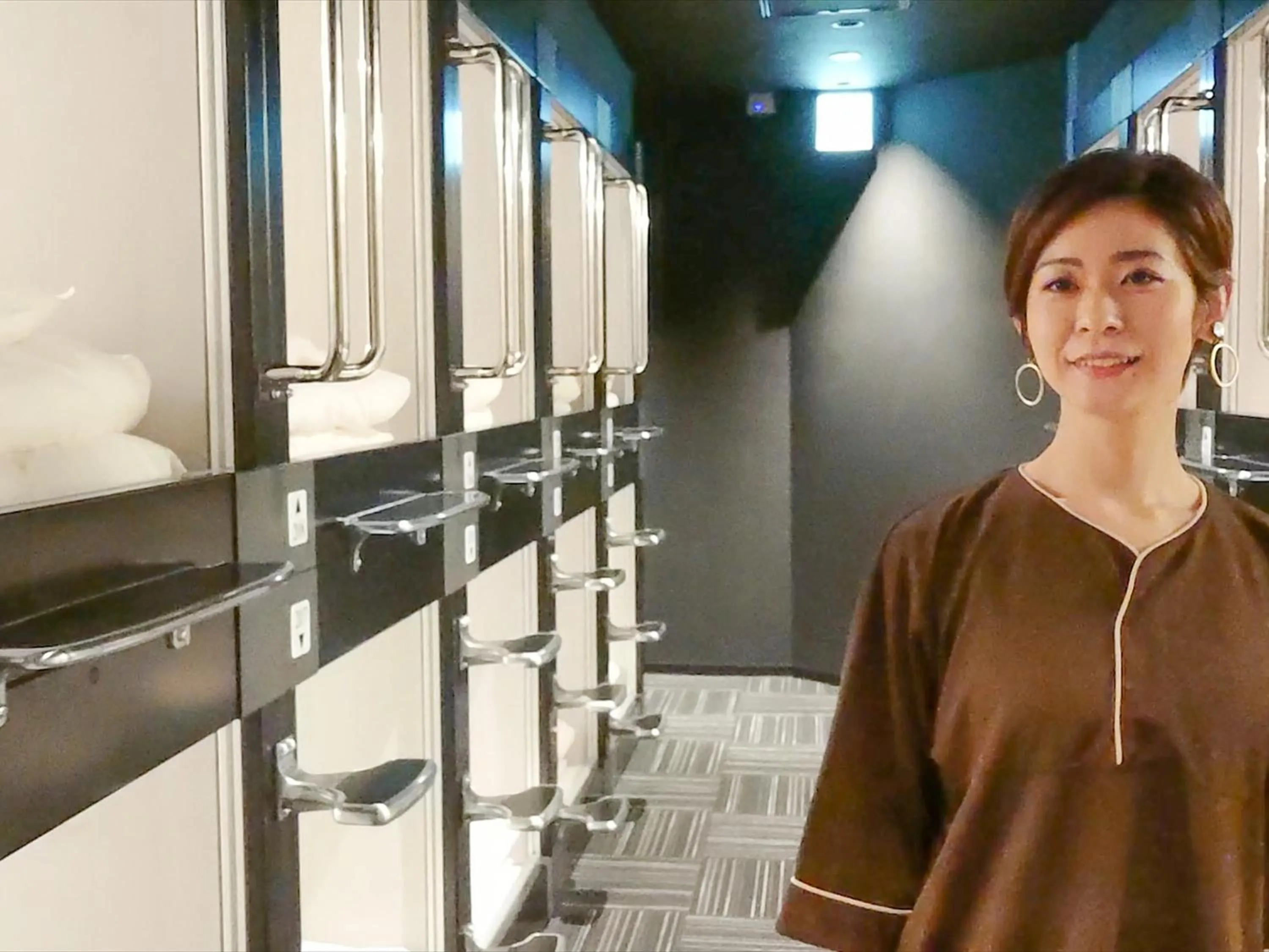 People in LEO YU Capsule Hotel Nishifunabashi